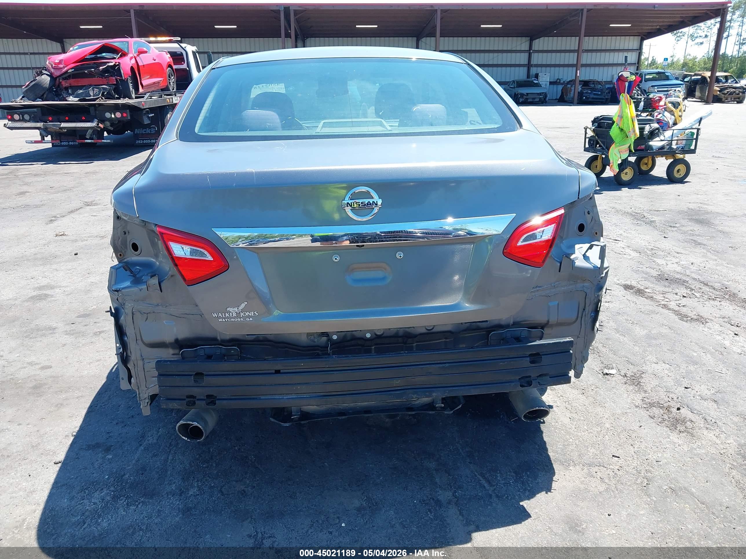 NISSAN ALTIMA image 6