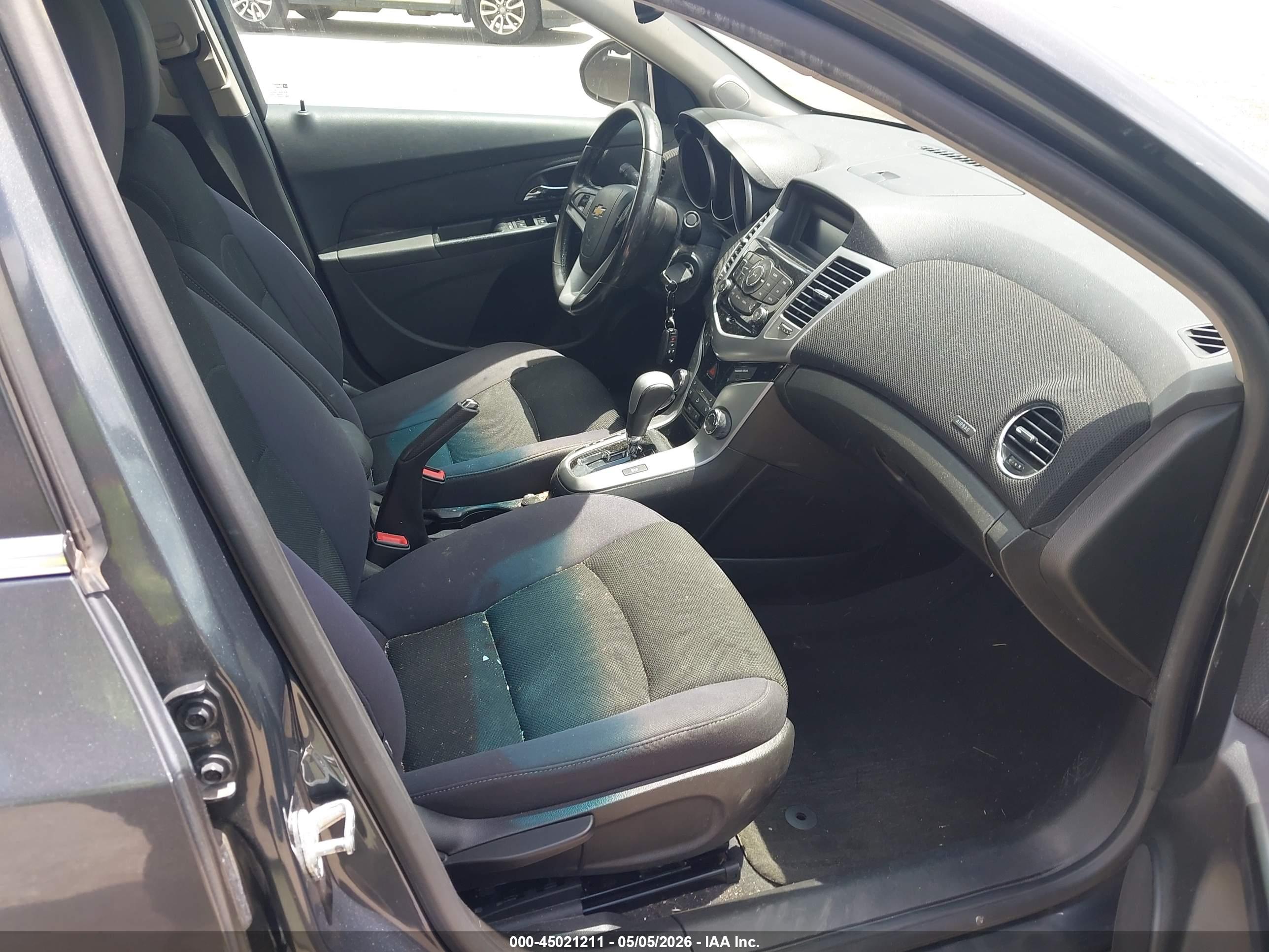 CHEVROLET CRUZE image 5