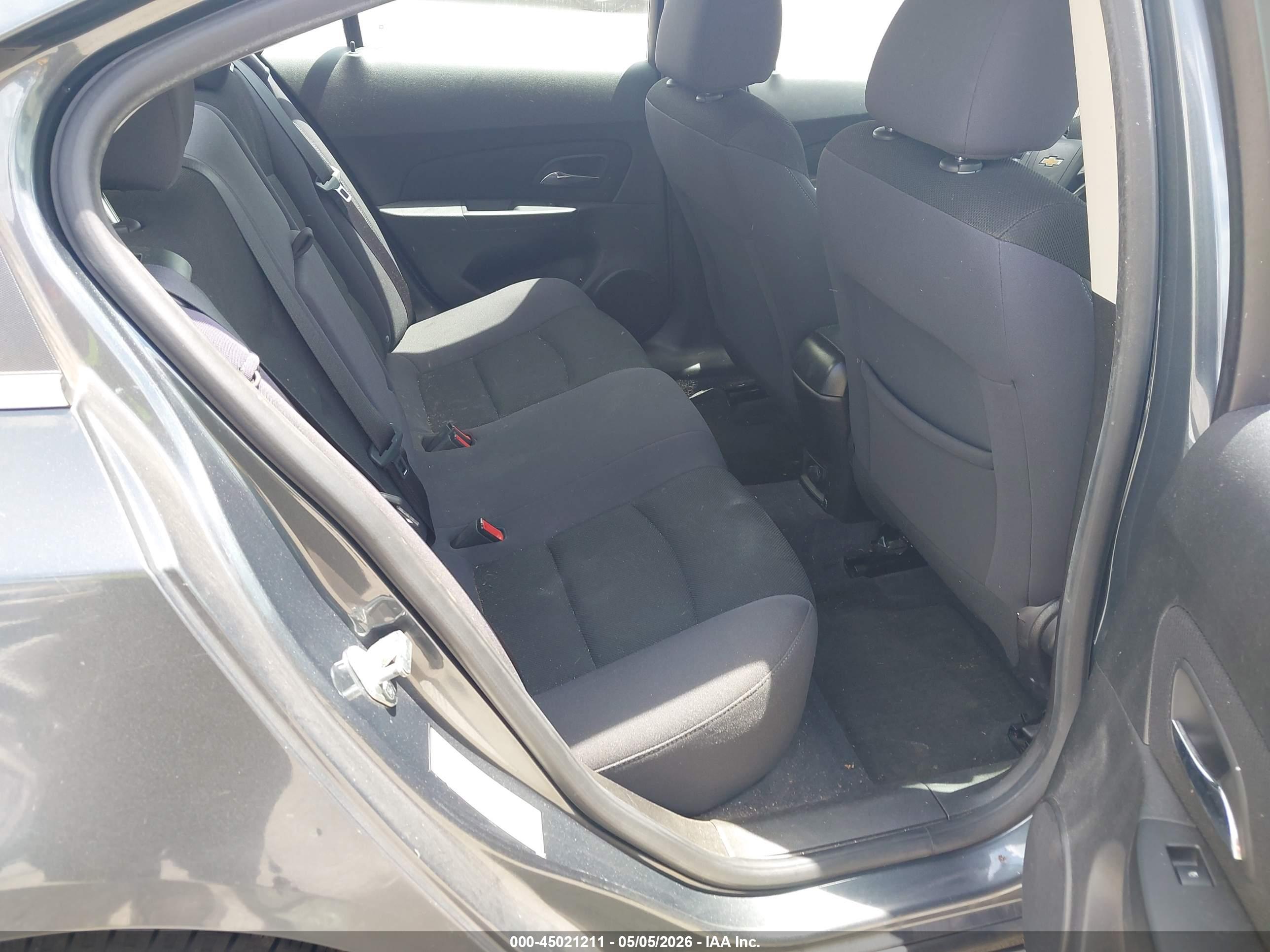 CHEVROLET CRUZE image 8