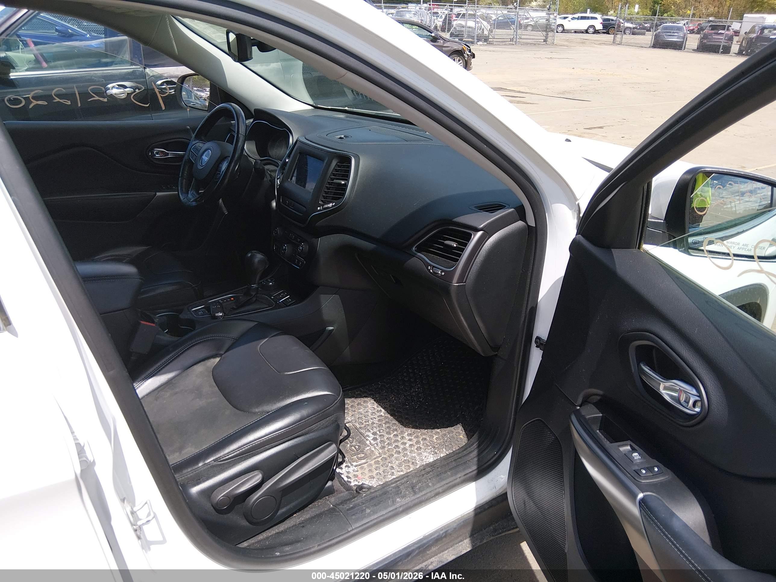 JEEP CHEROKEE image 5