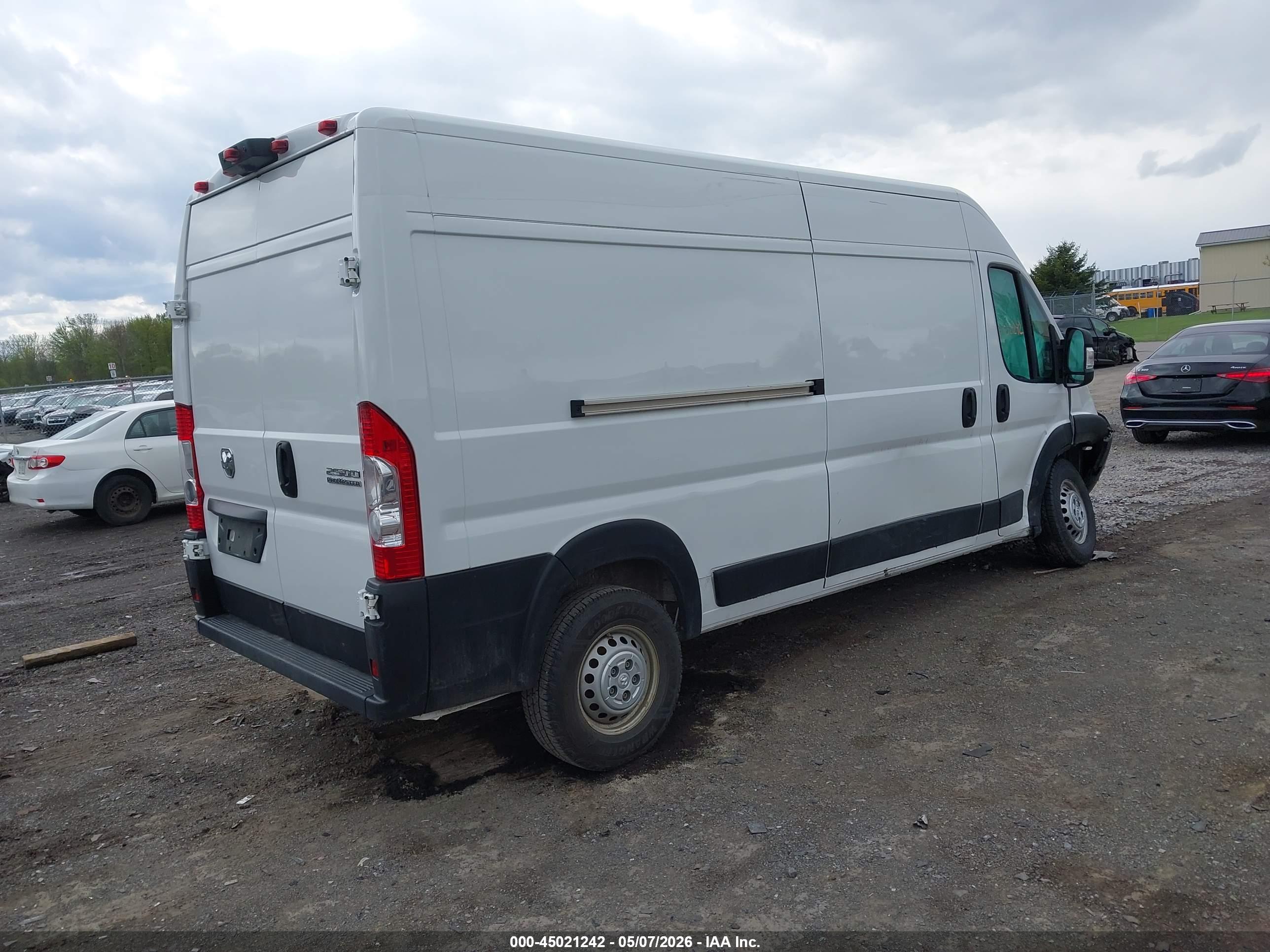 RAM PROMASTER image 4