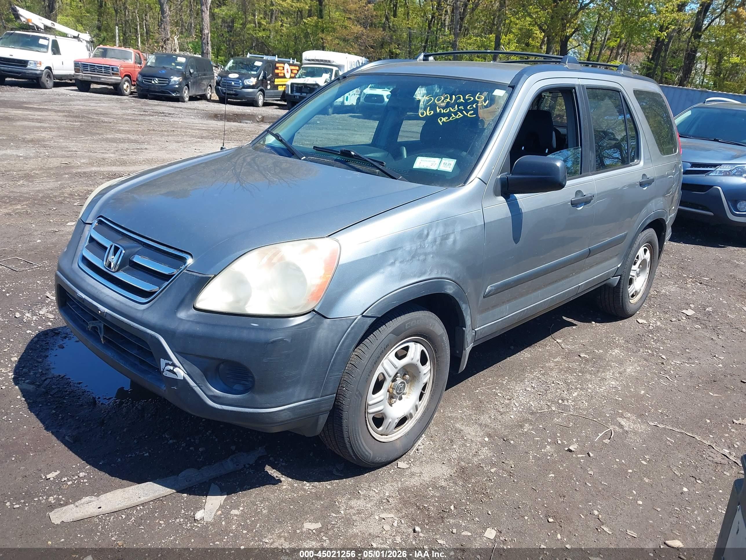 HONDA CR-V image 2