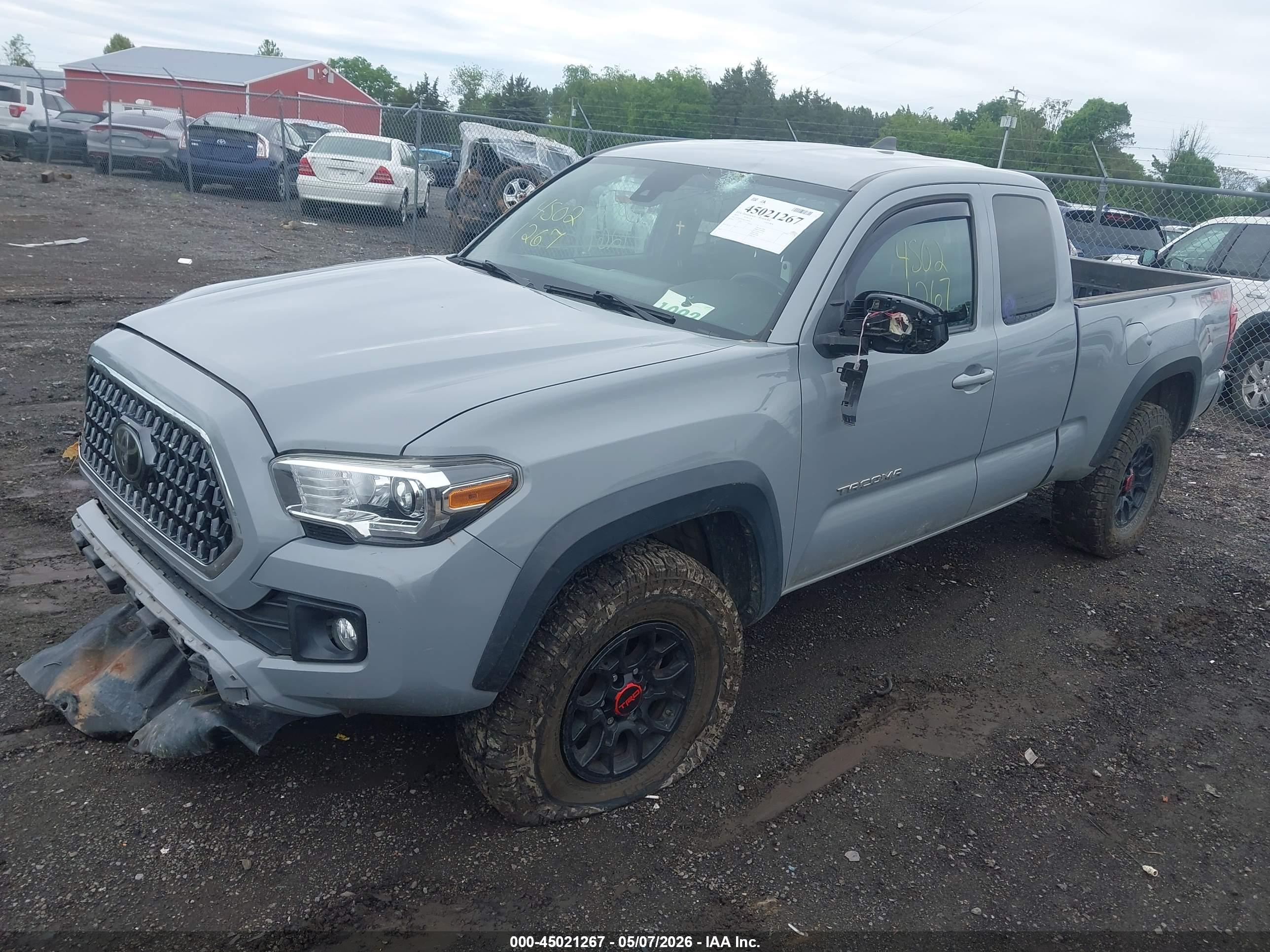 TOYOTA TACOMA image 2