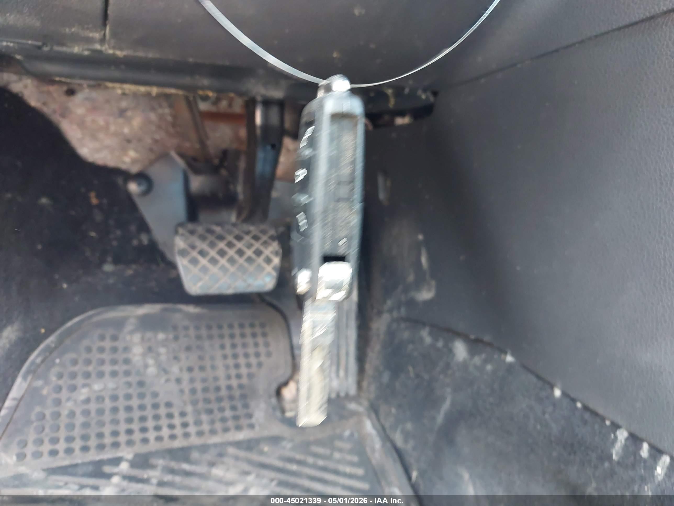 VOLKSWAGEN PASSAT image 11