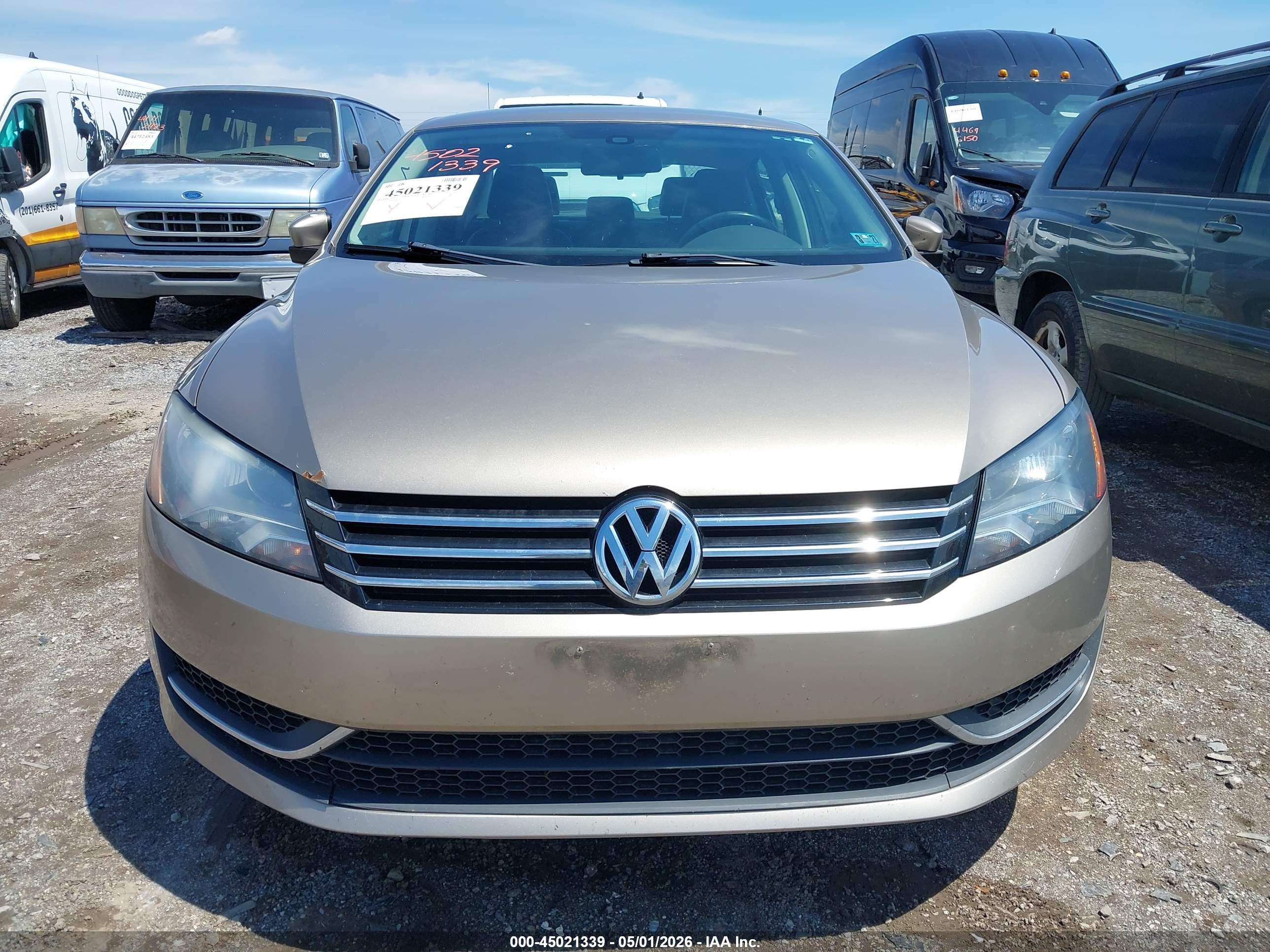 VOLKSWAGEN PASSAT image 6