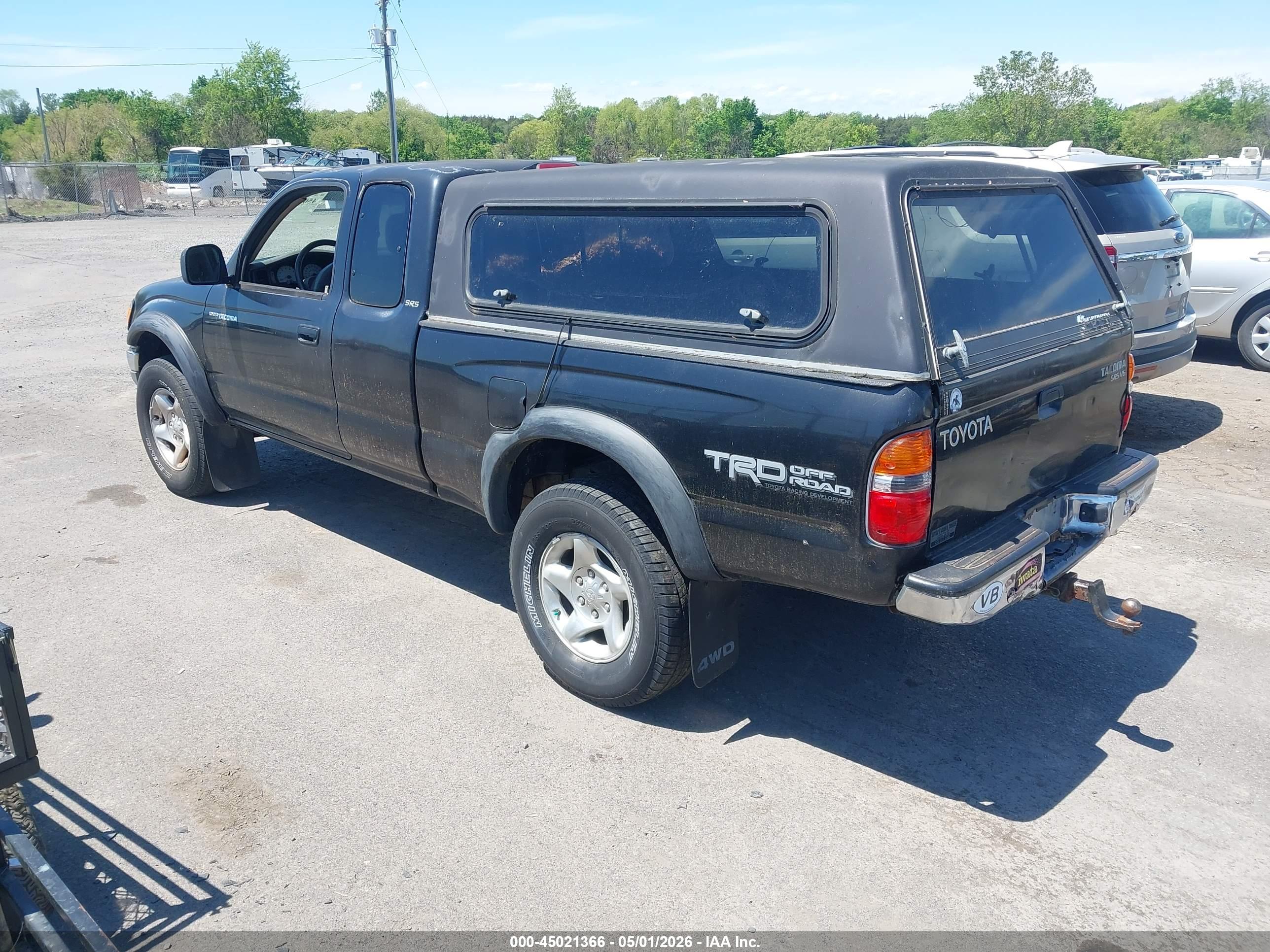 TOYOTA TACOMA image 3