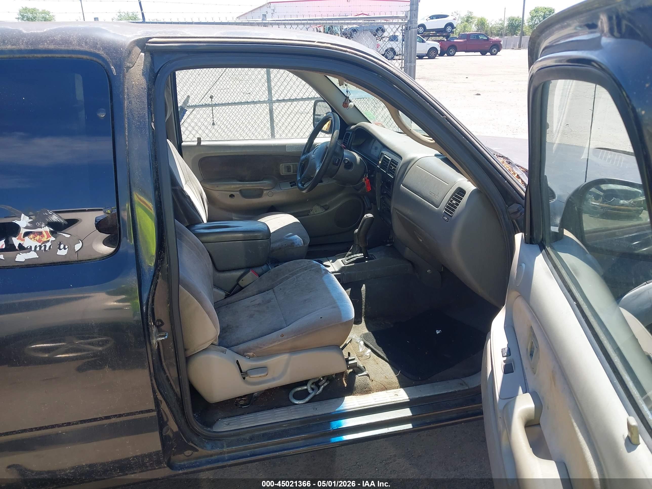 TOYOTA TACOMA image 5
