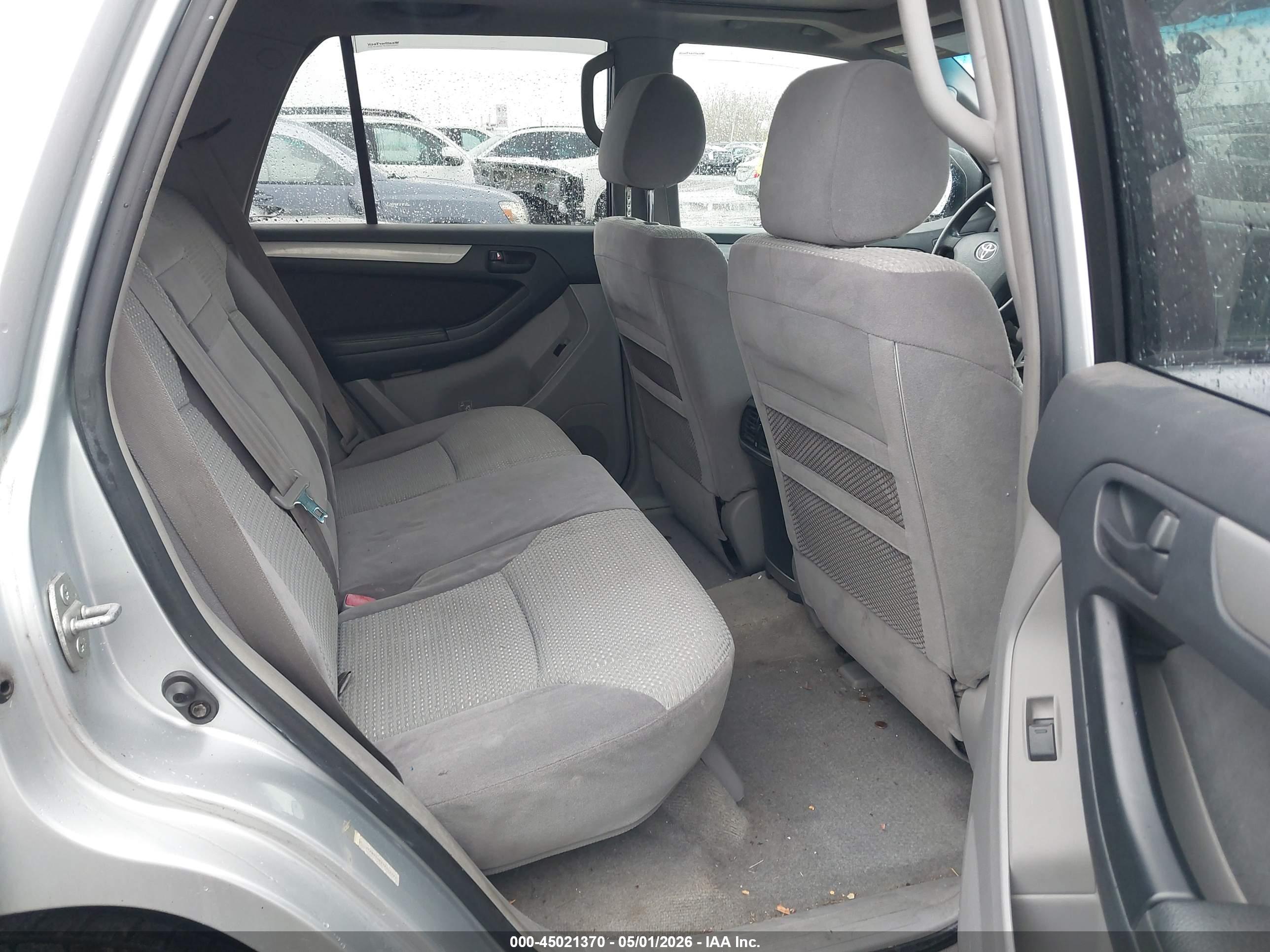TOYOTA 4RUNNER image 8