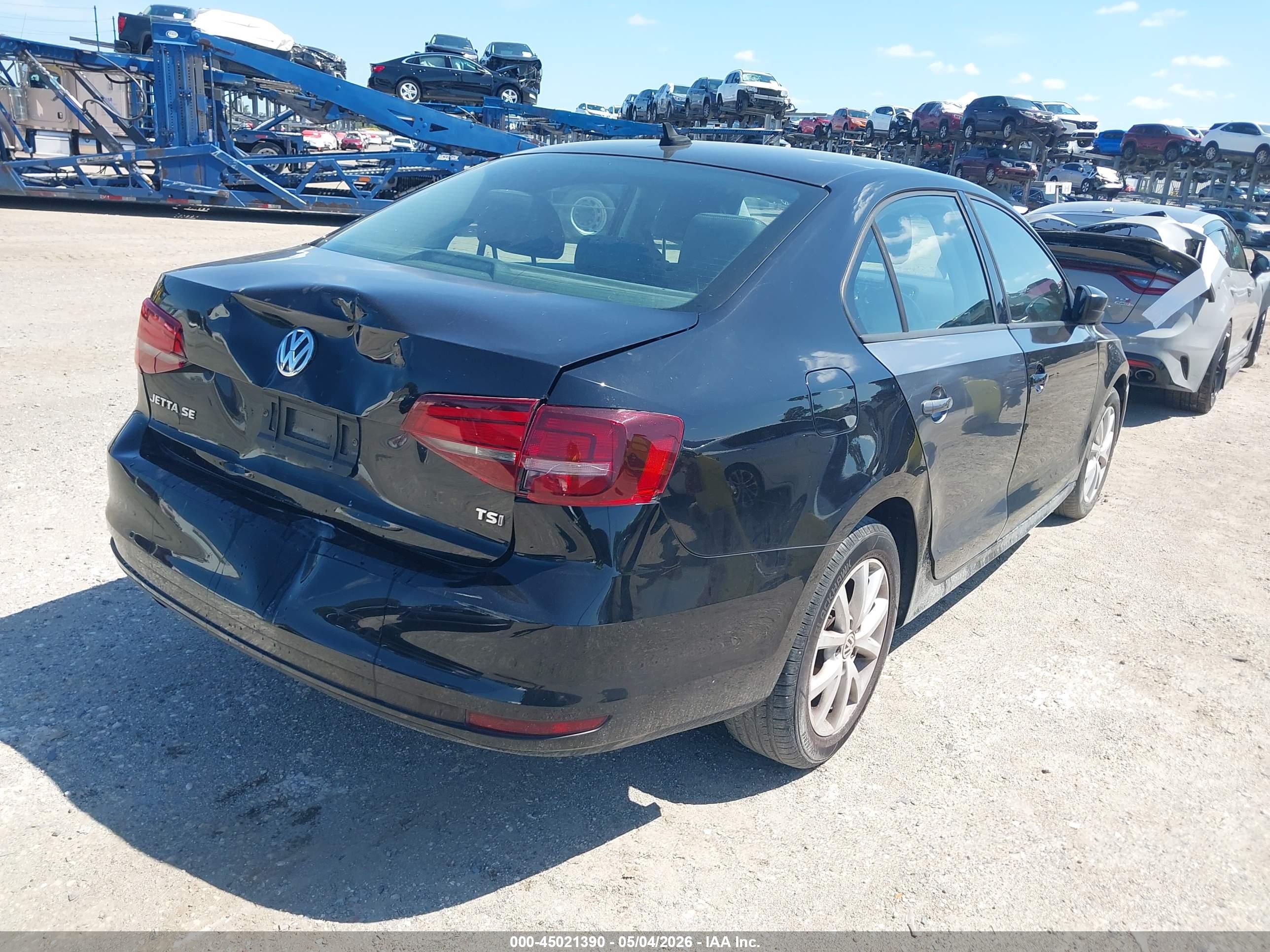 VOLKSWAGEN JETTA image 4