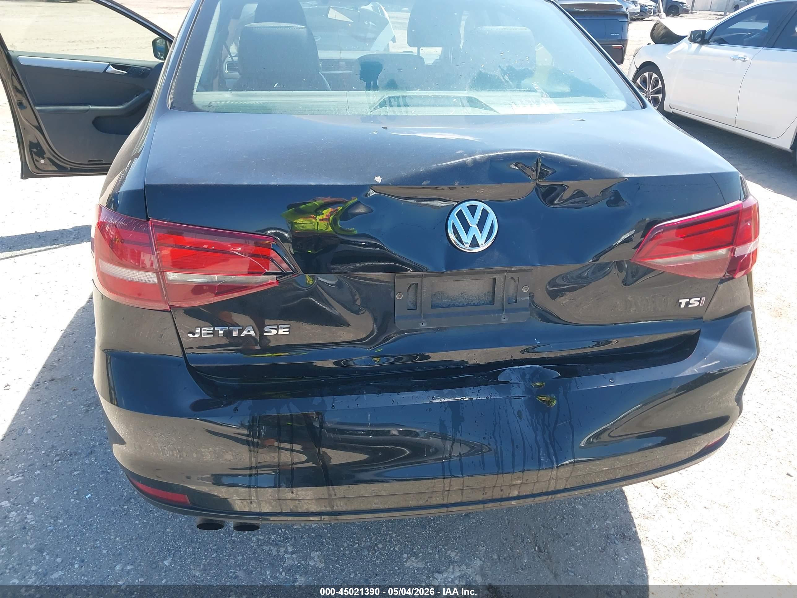 VOLKSWAGEN JETTA image 6