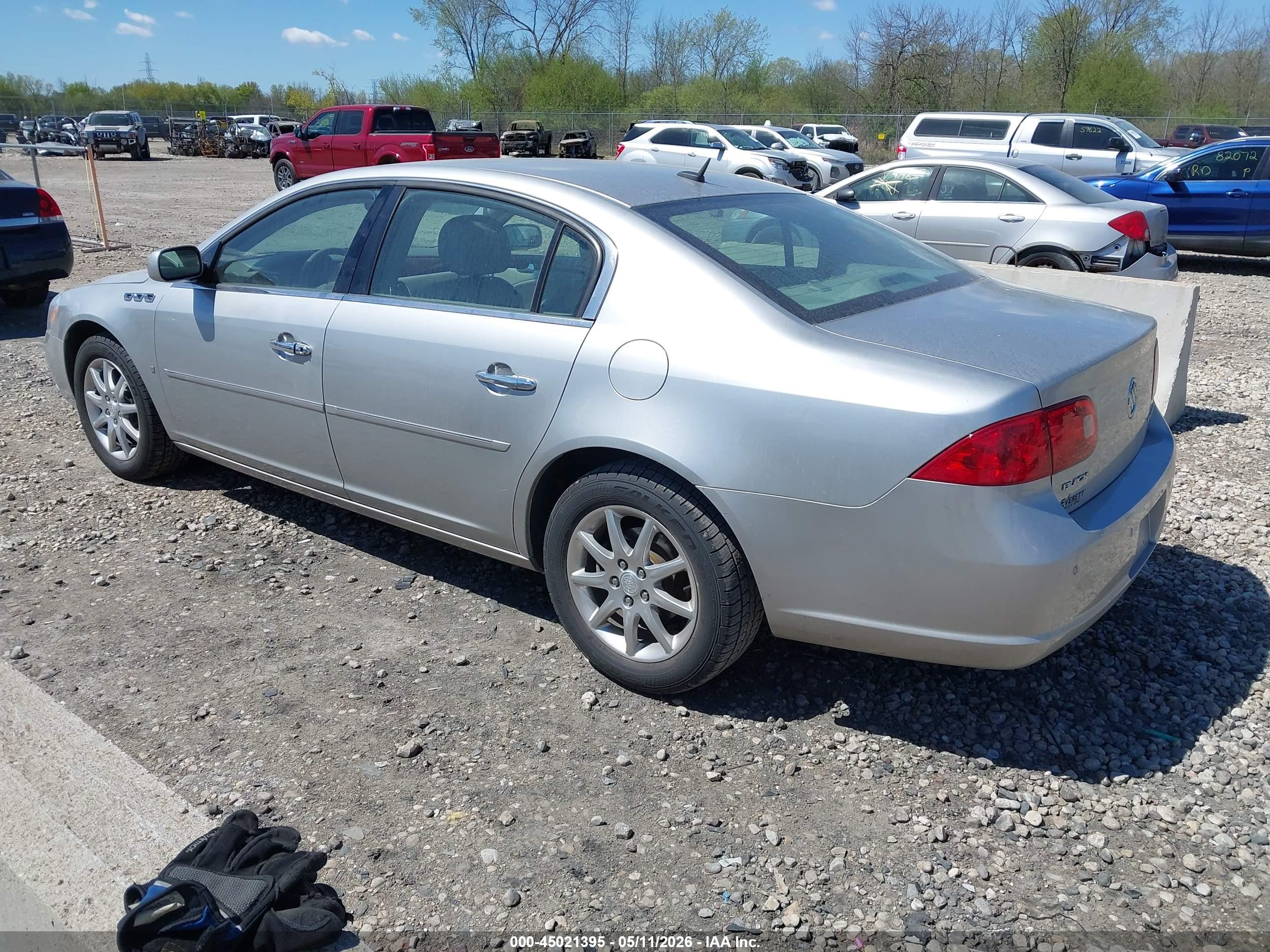 BUICK LUCERNE image 3