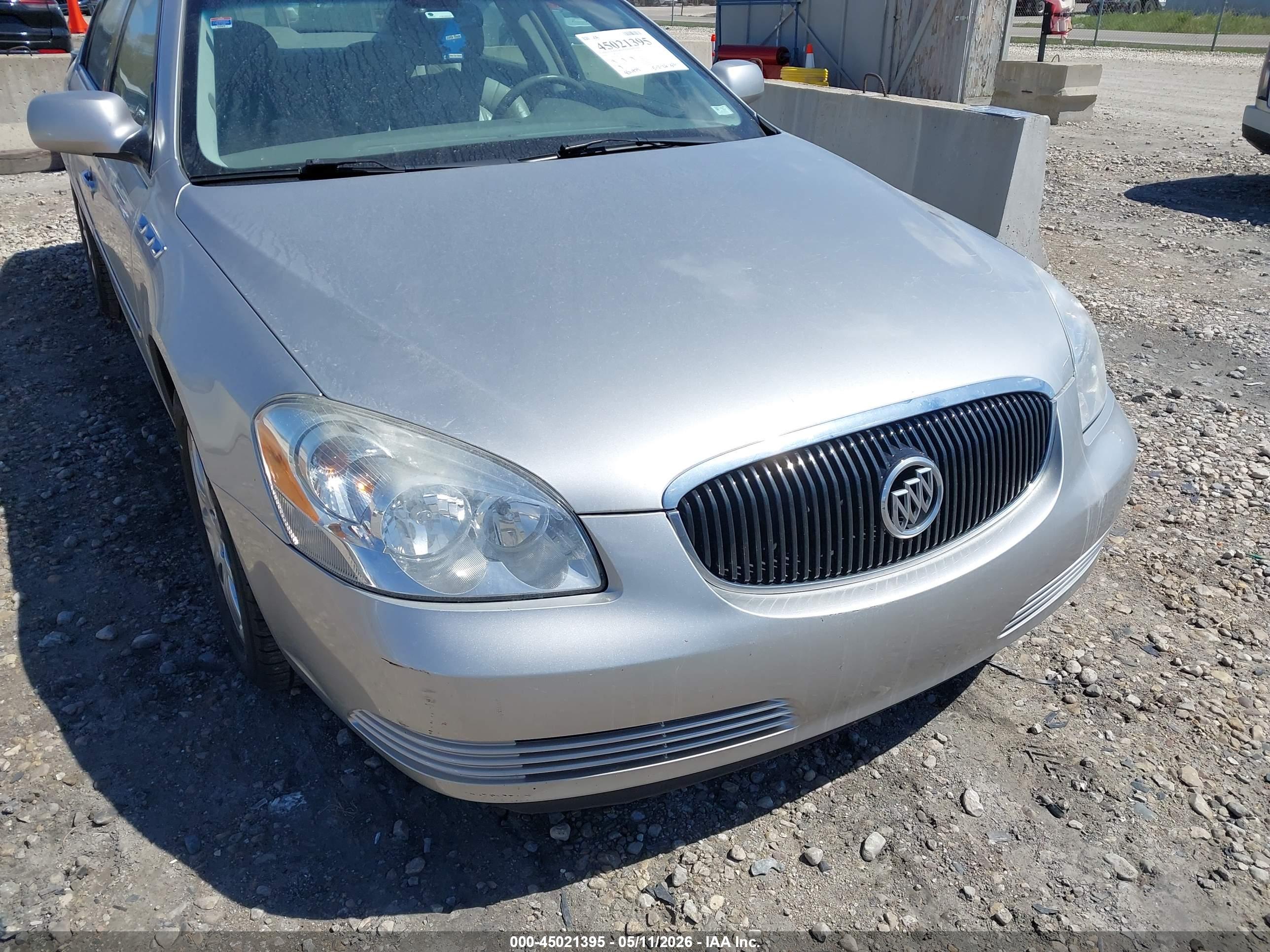 BUICK LUCERNE image 6
