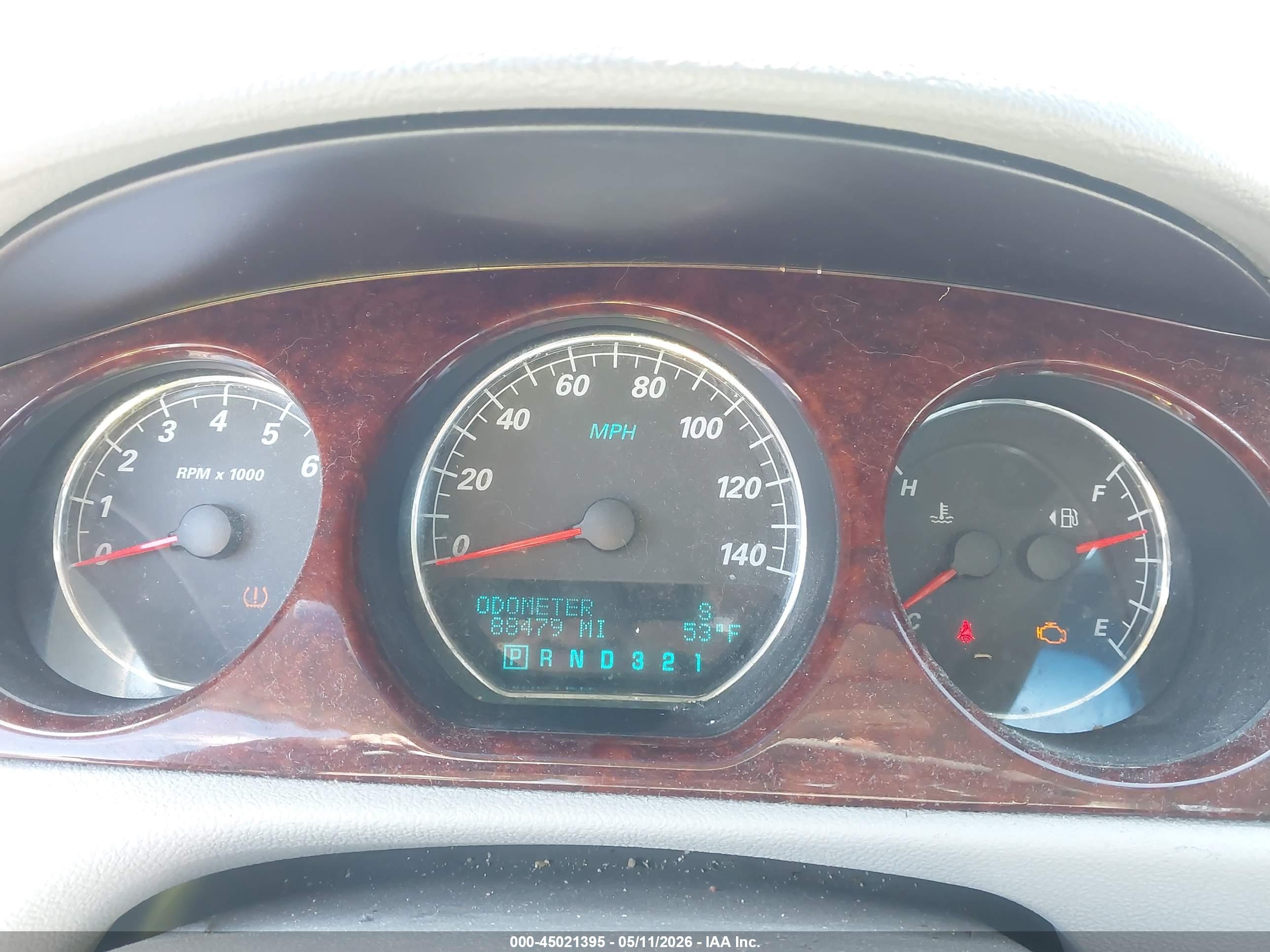 BUICK LUCERNE image 7