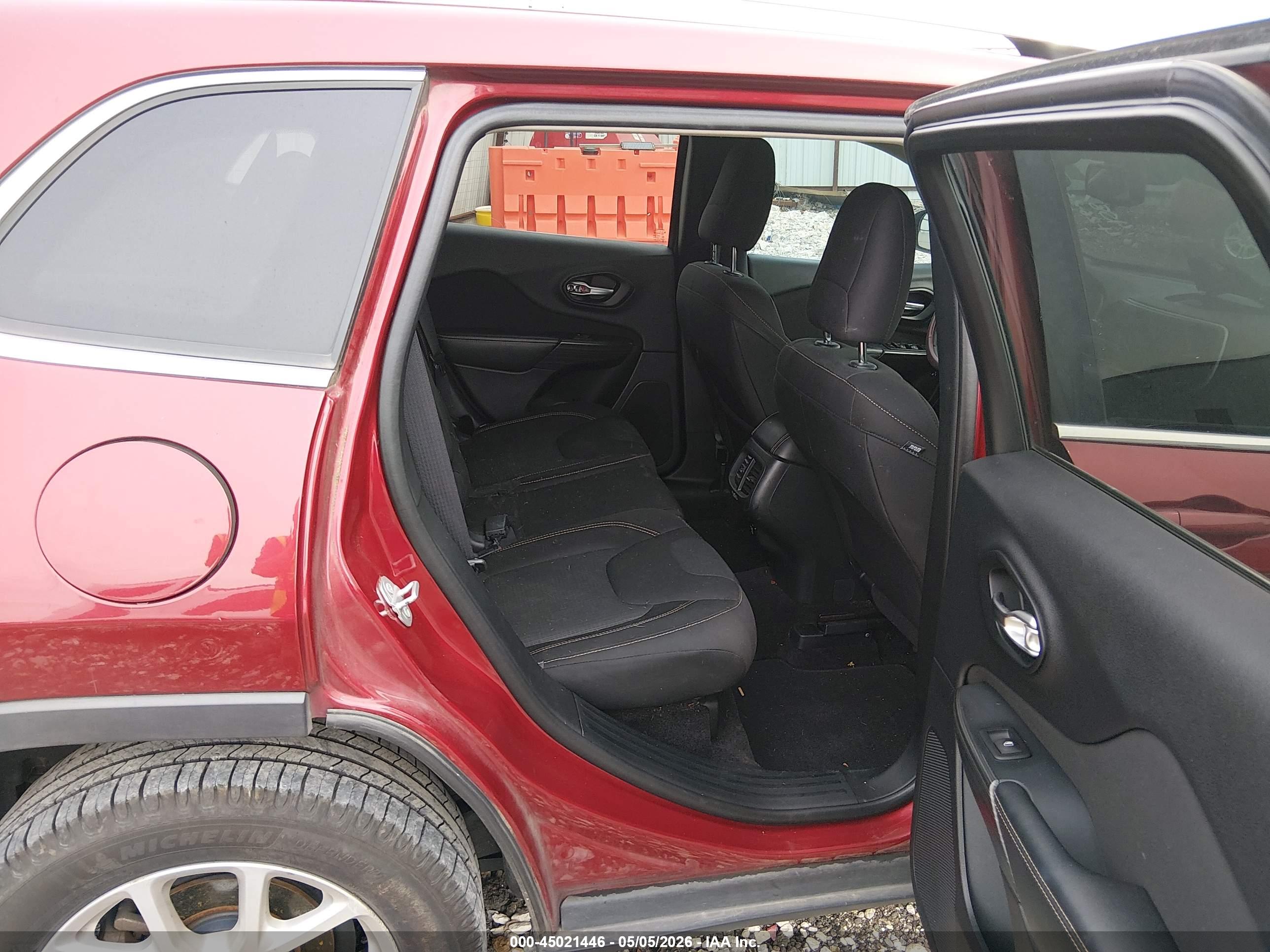 JEEP CHEROKEE image 8