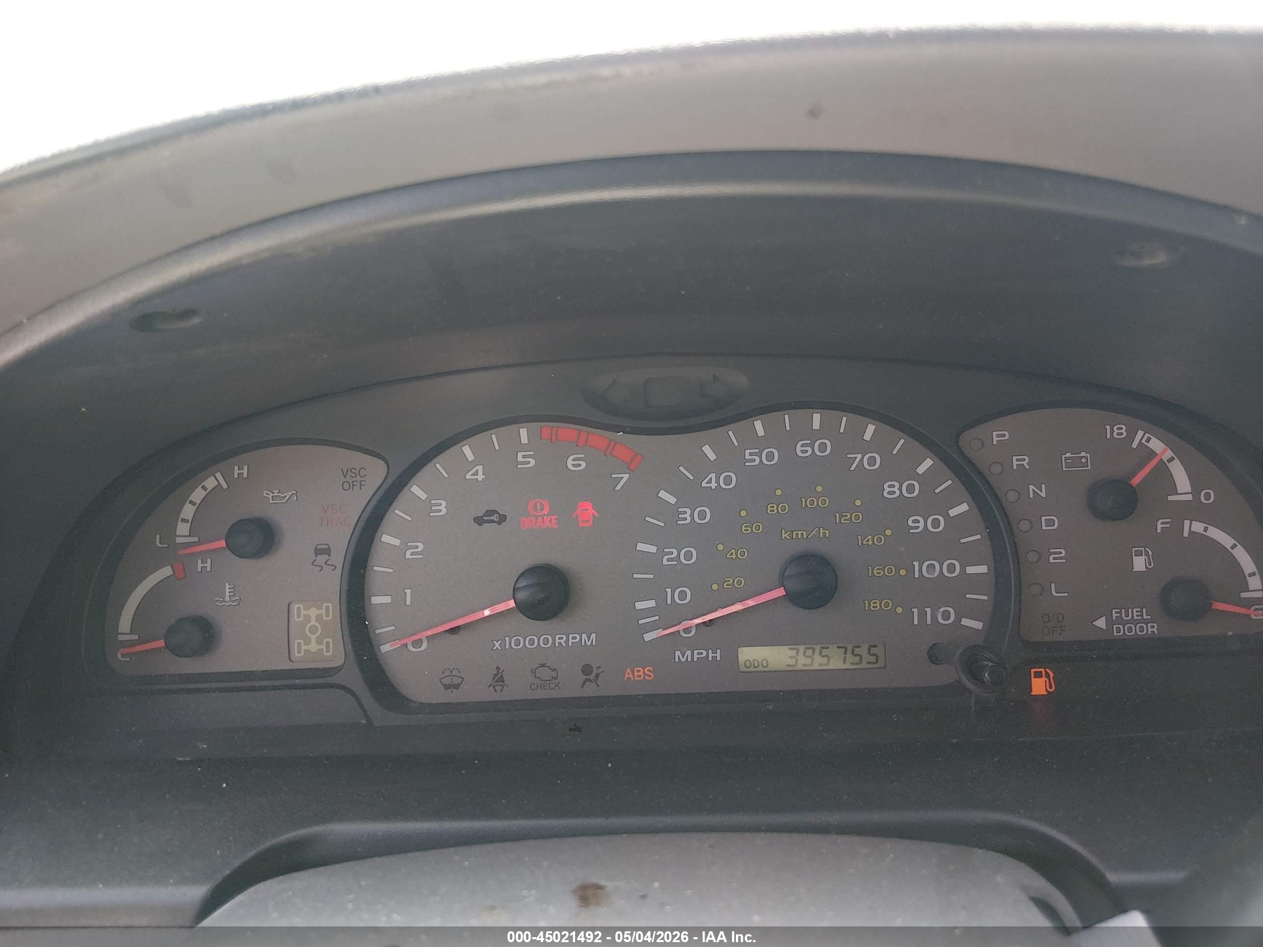 TOYOTA SEQUOIA image 7