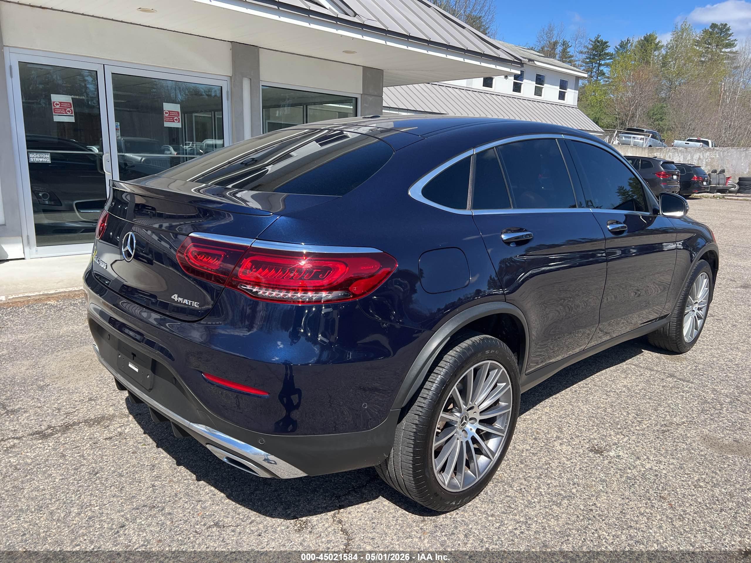 MERCEDES-BENZ GLC image 4