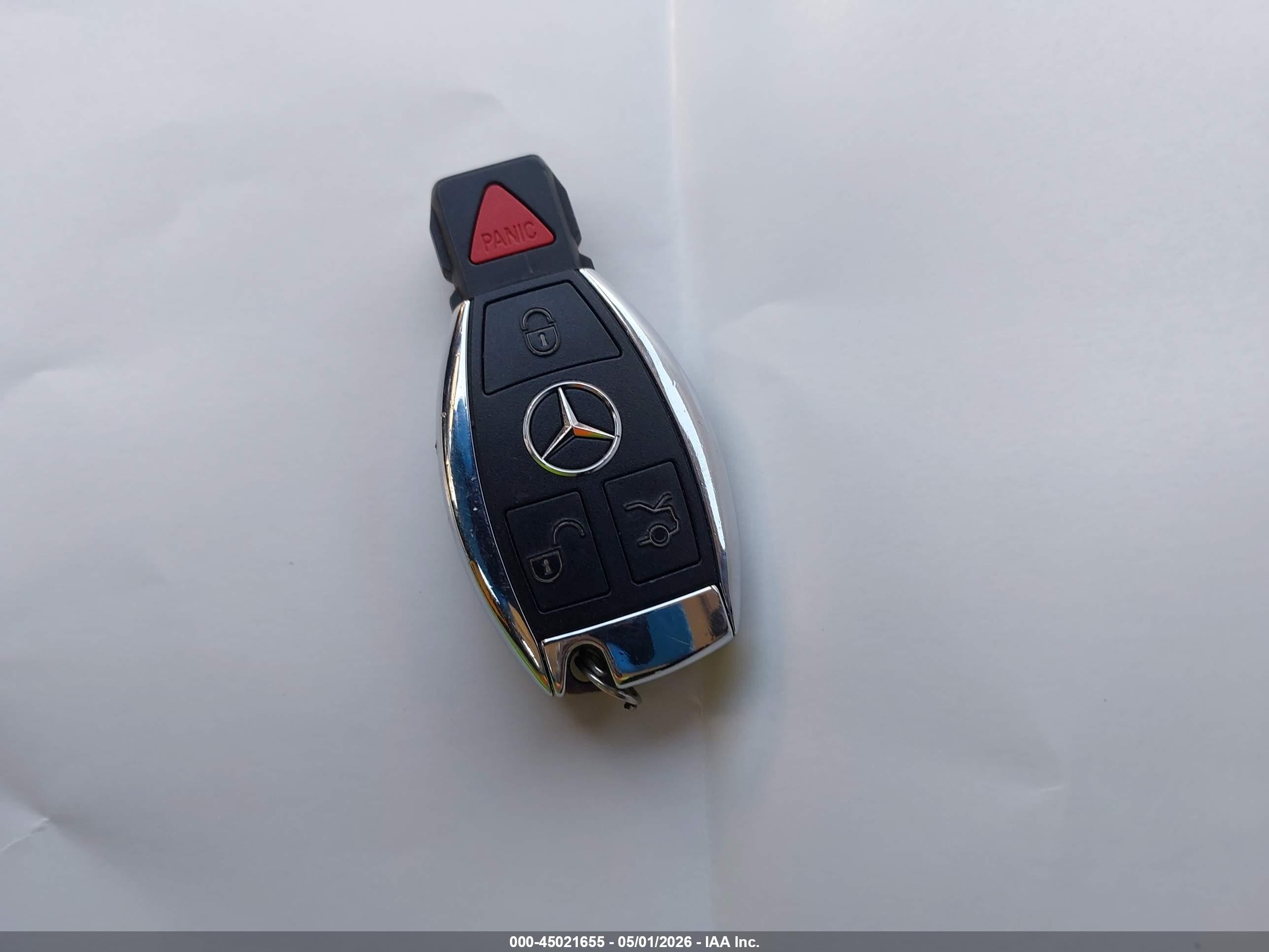 MERCEDES-BENZ E image 11