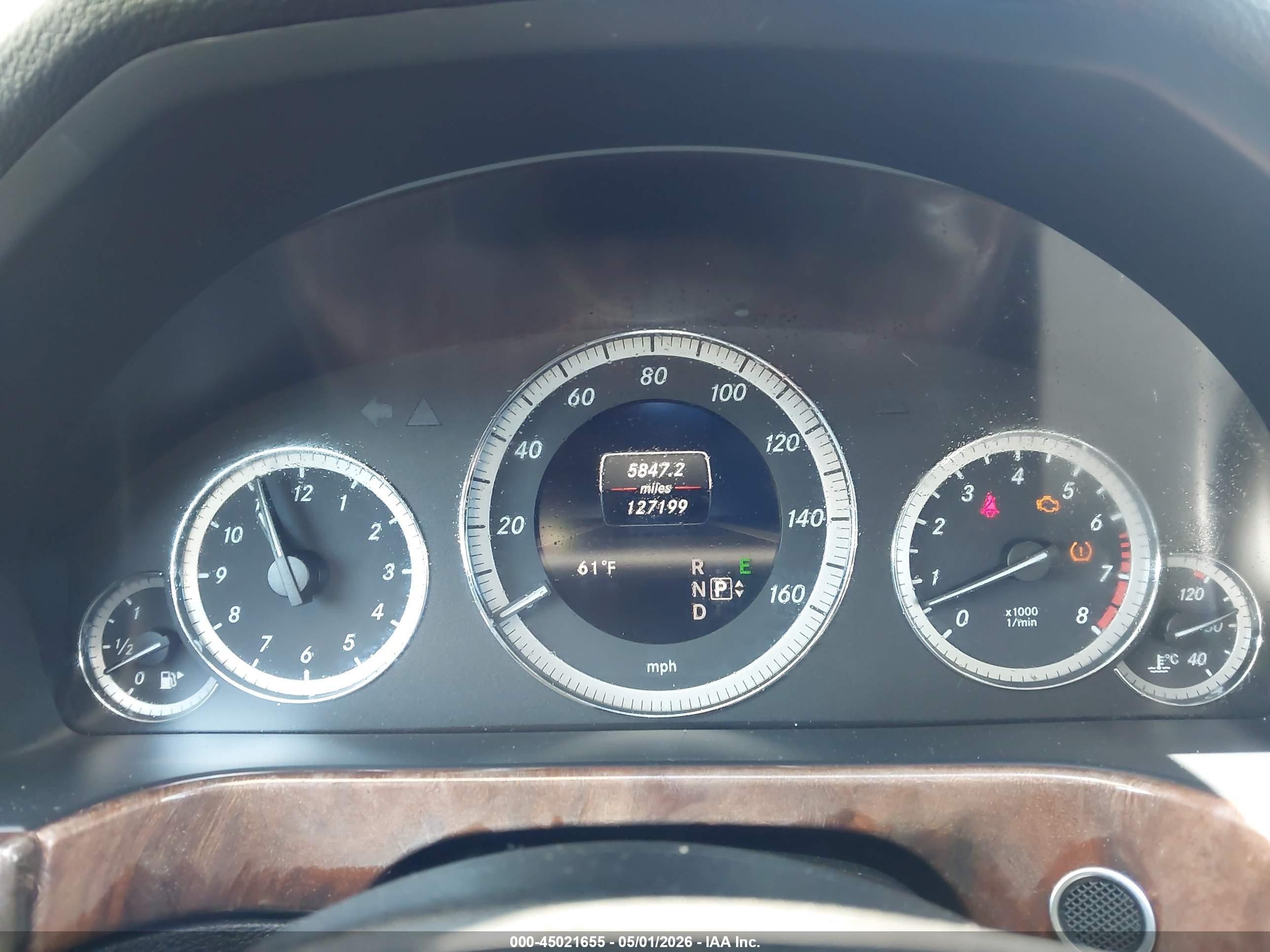 MERCEDES-BENZ E image 7