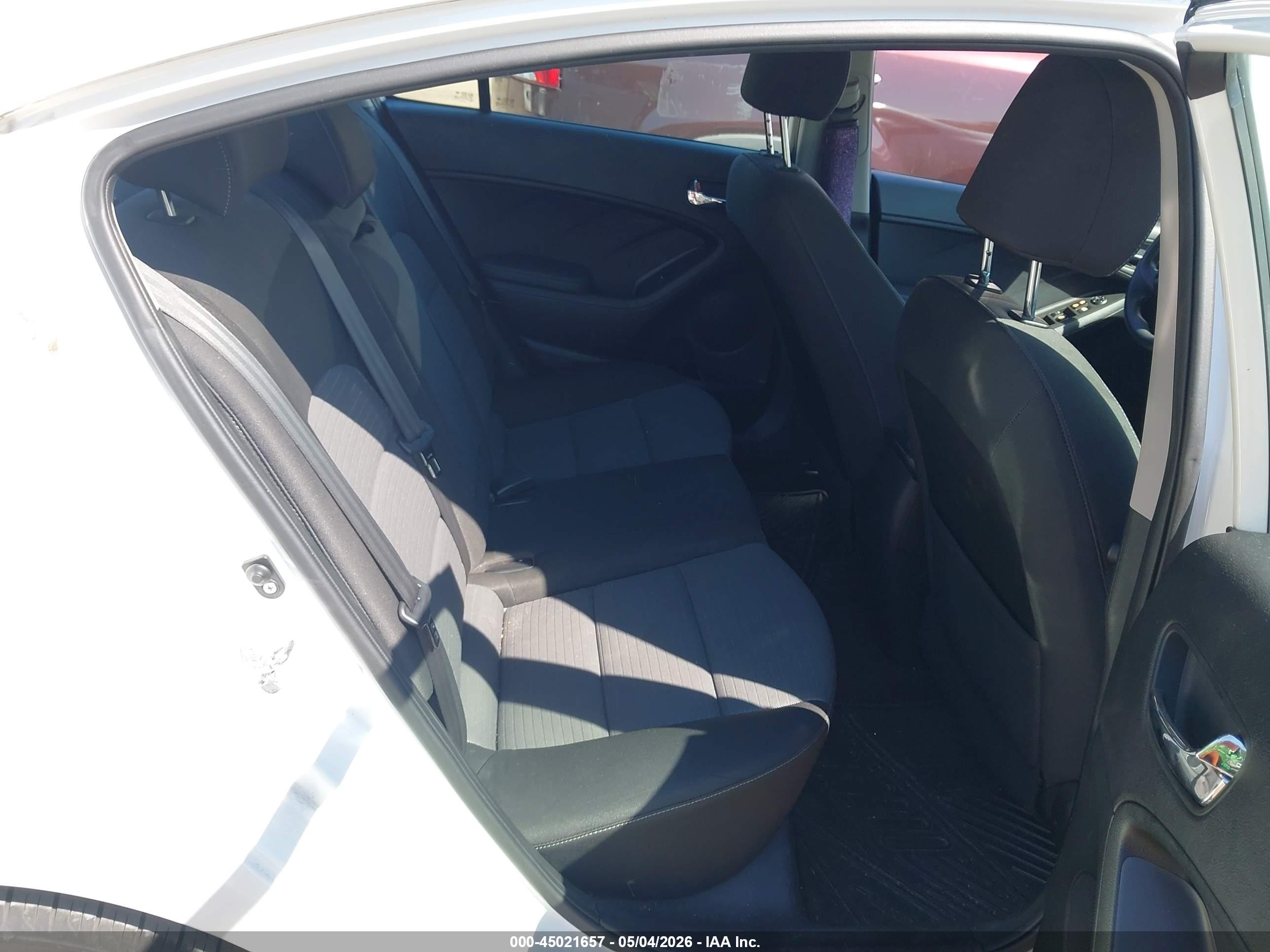 KIA FORTE image 8
