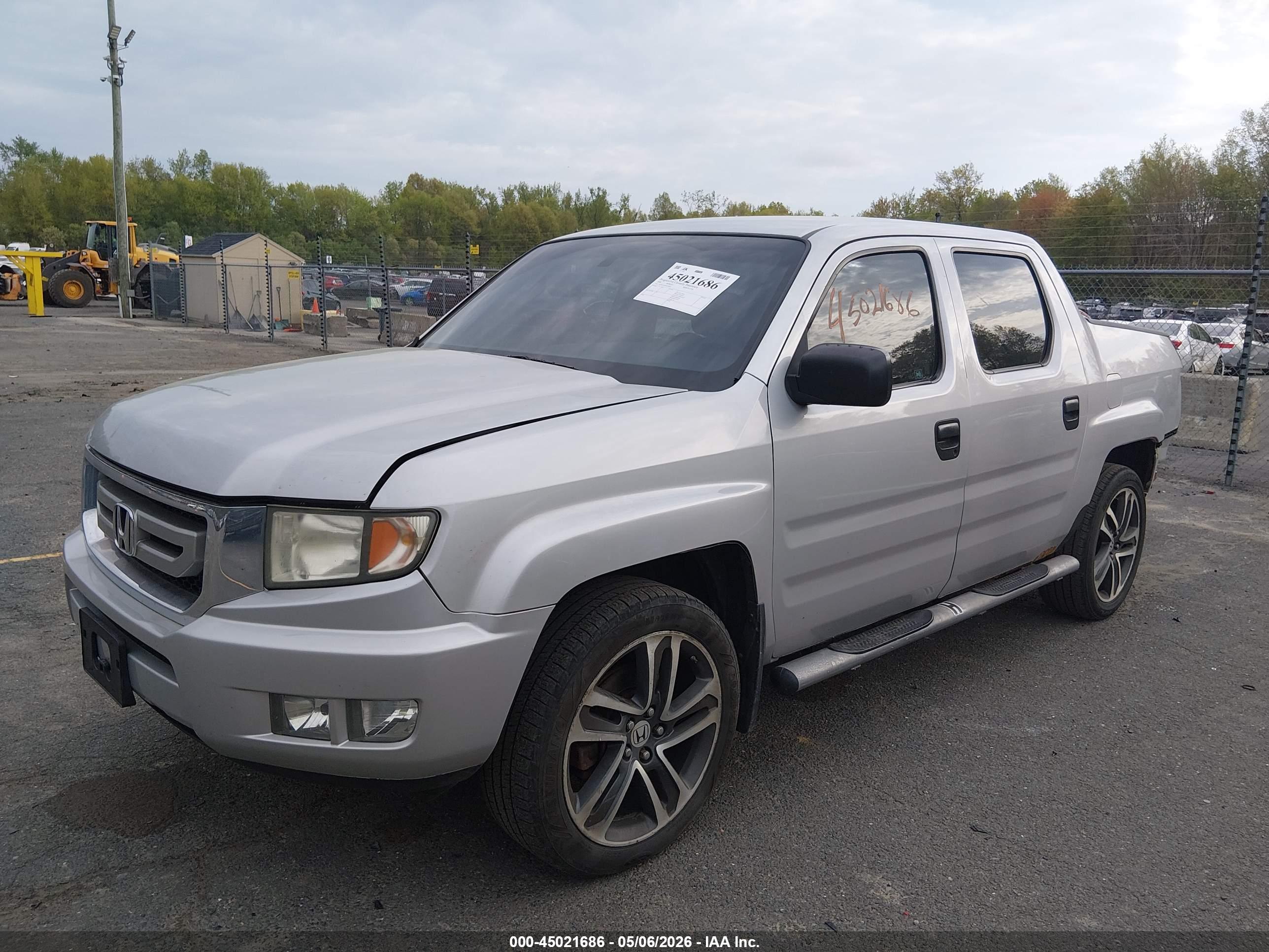 HONDA RIDGELINE image 2