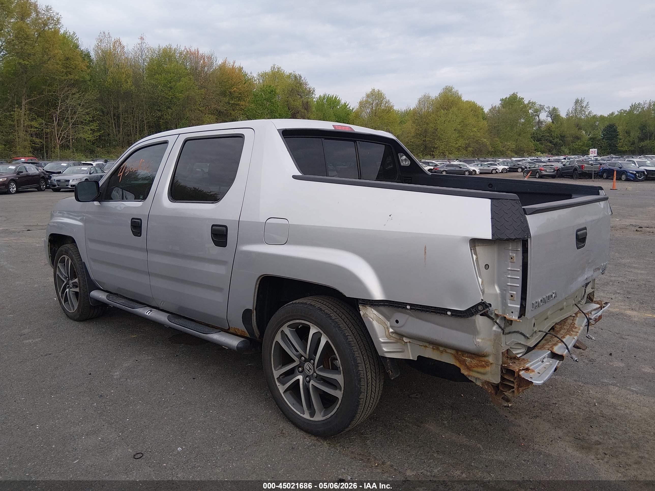 HONDA RIDGELINE image 3