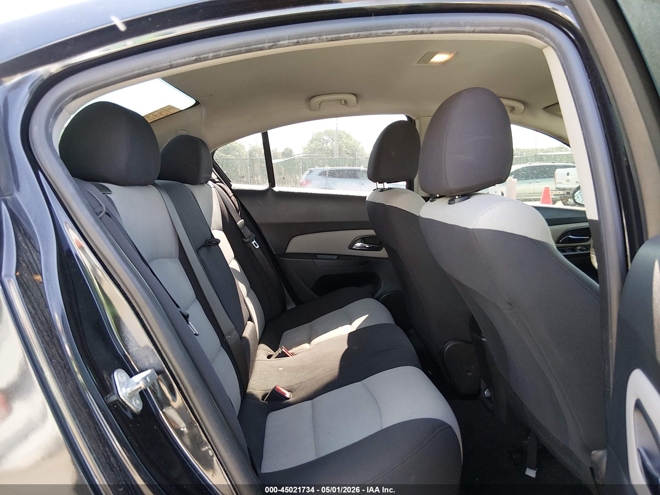 CHEVROLET CRUZE image 8