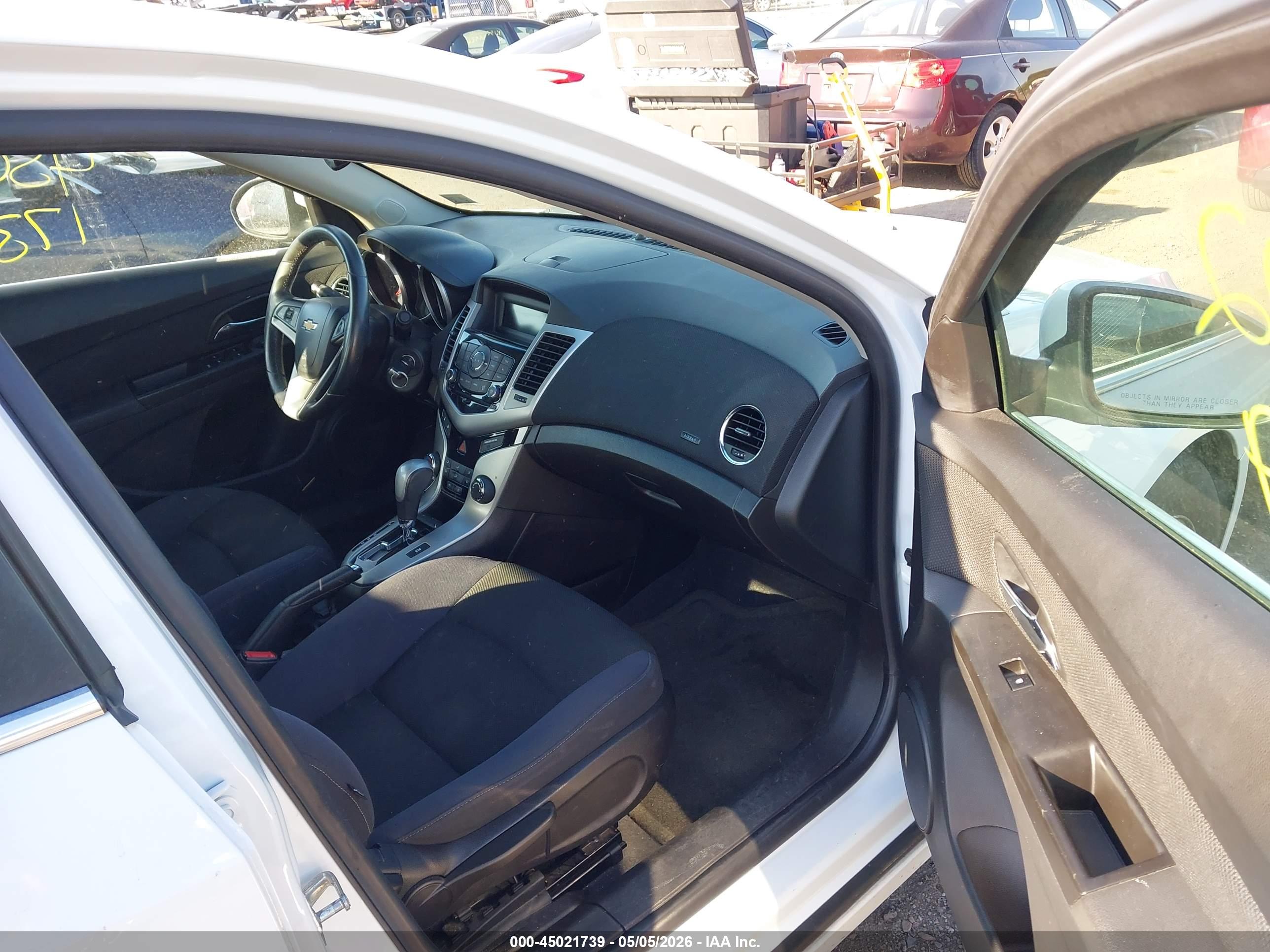 CHEVROLET CRUZE image 5