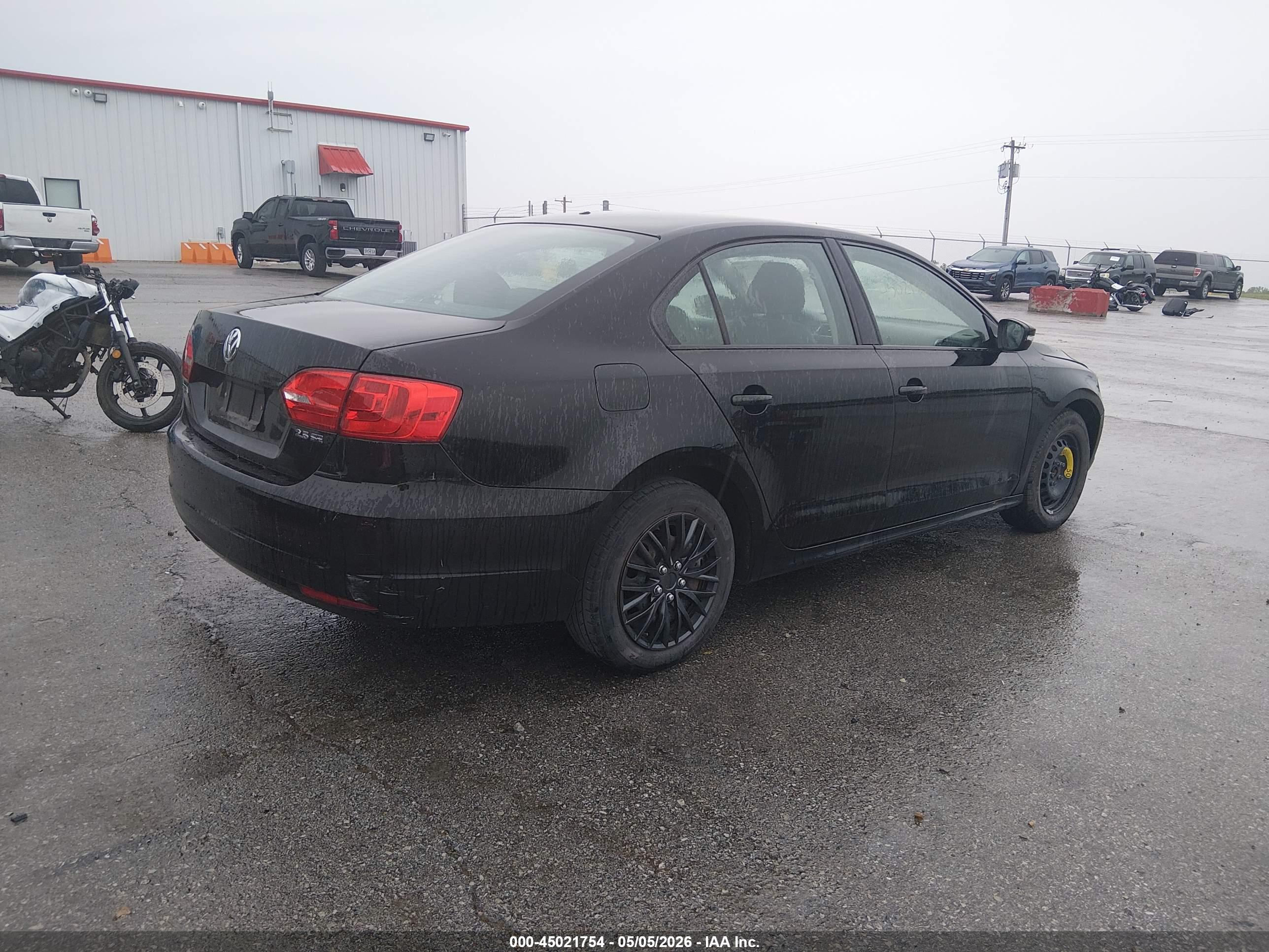 VOLKSWAGEN JETTA image 4