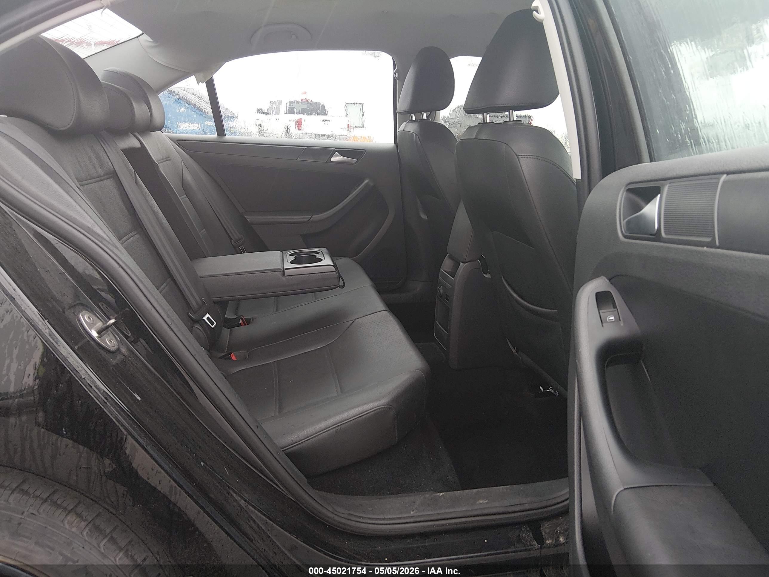 VOLKSWAGEN JETTA image 8