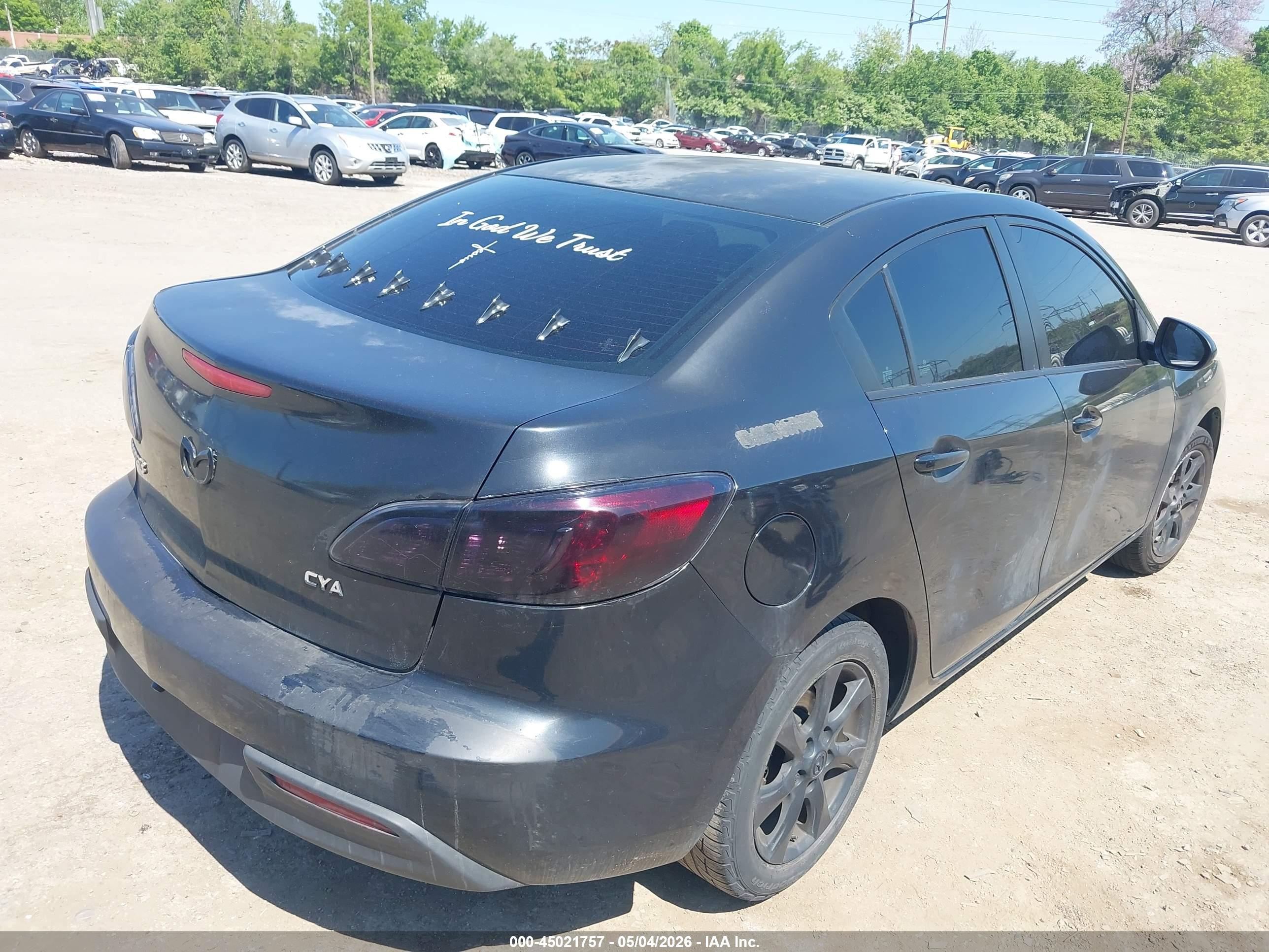 MAZDA MAZDA3 image 4