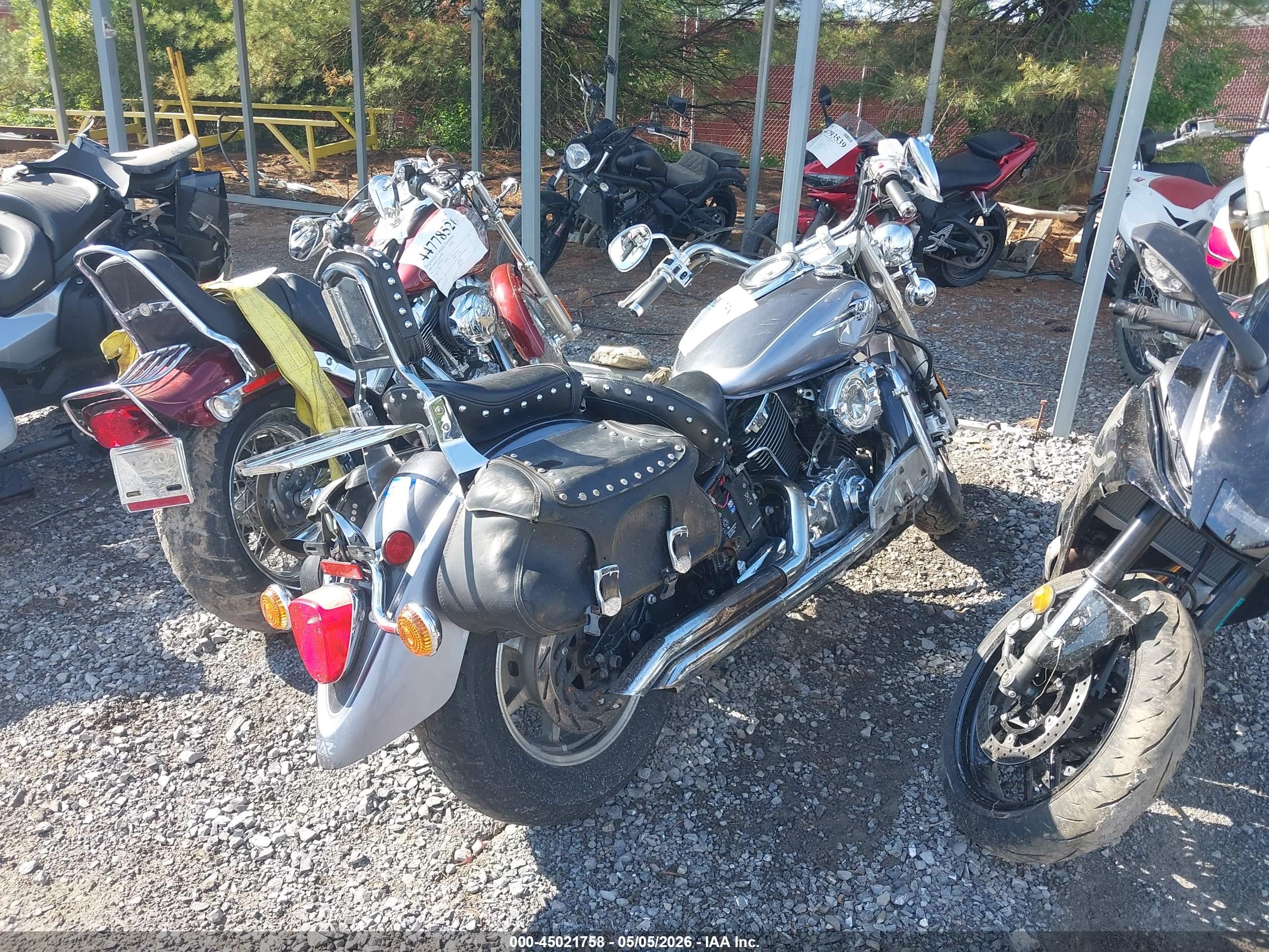 YAMAHA XVS1100 image 4