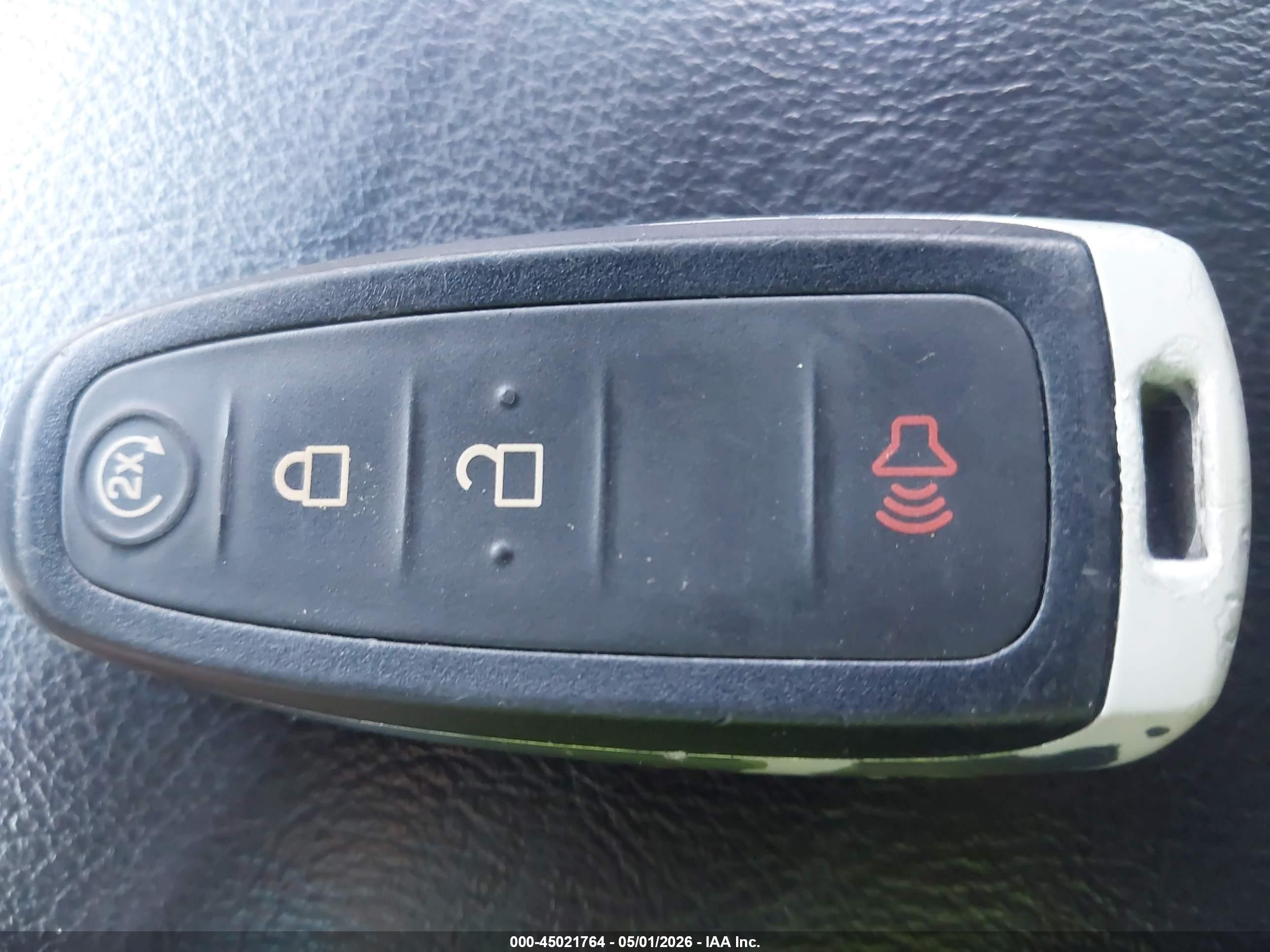 FORD EXPLORER image 11