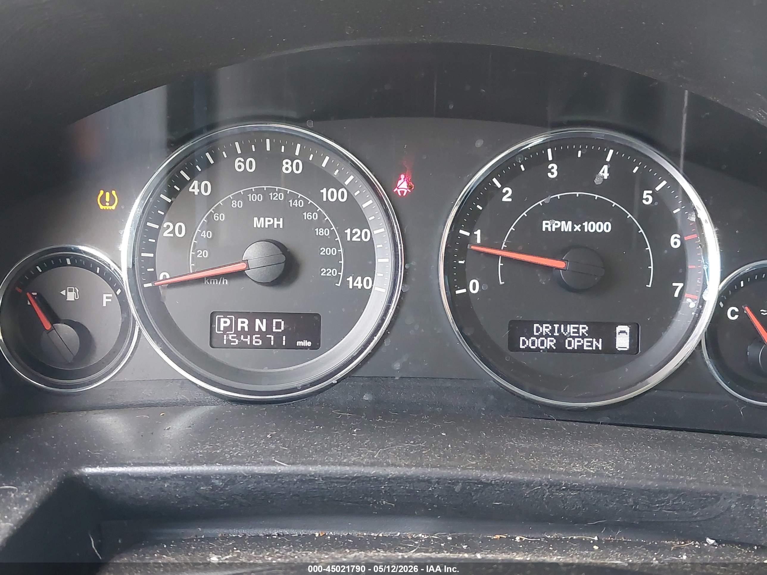 JEEP COMMANDER image 7
