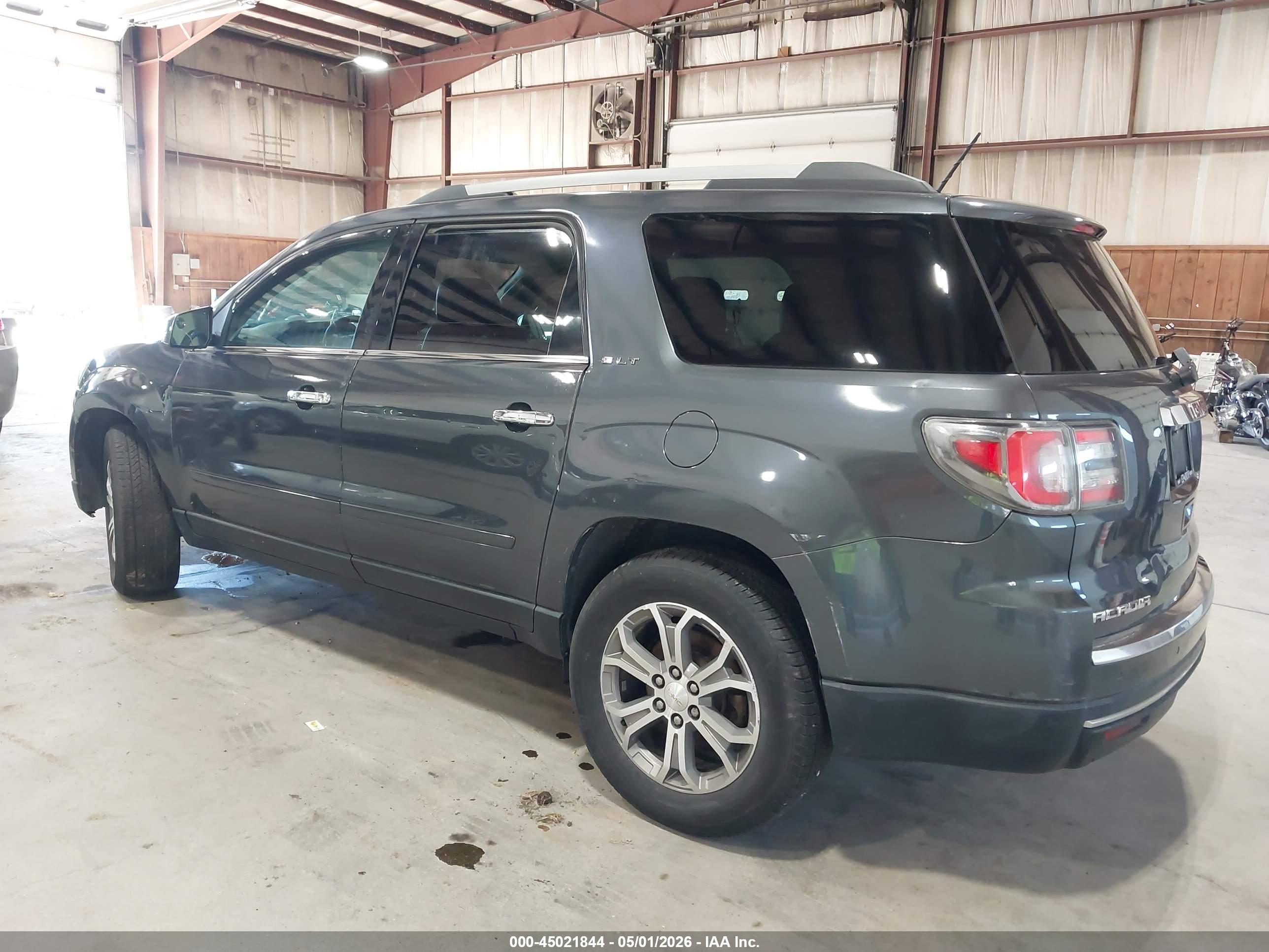 GMC ACADIA image 3