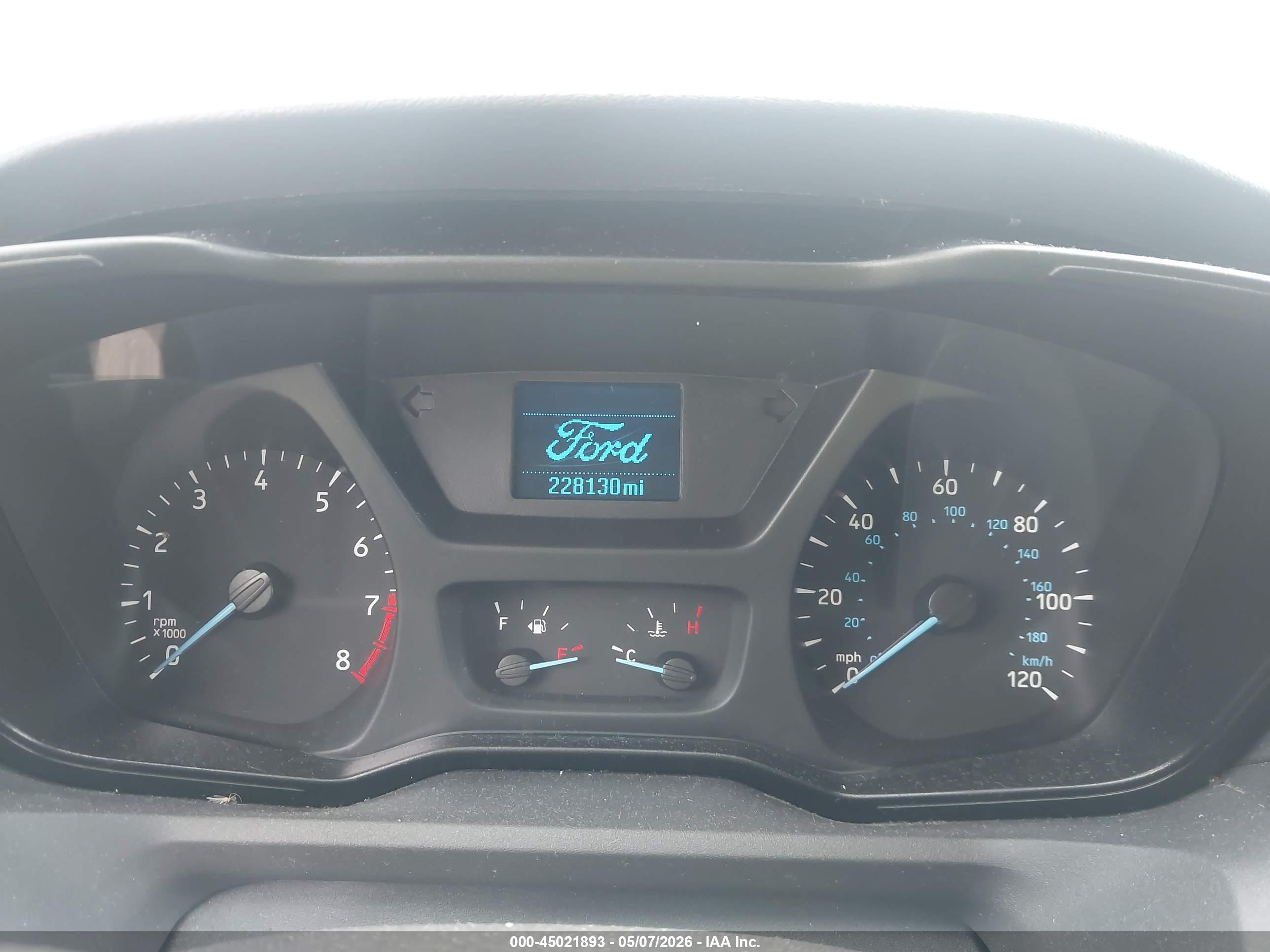 FORD TRANSIT-350 image 7