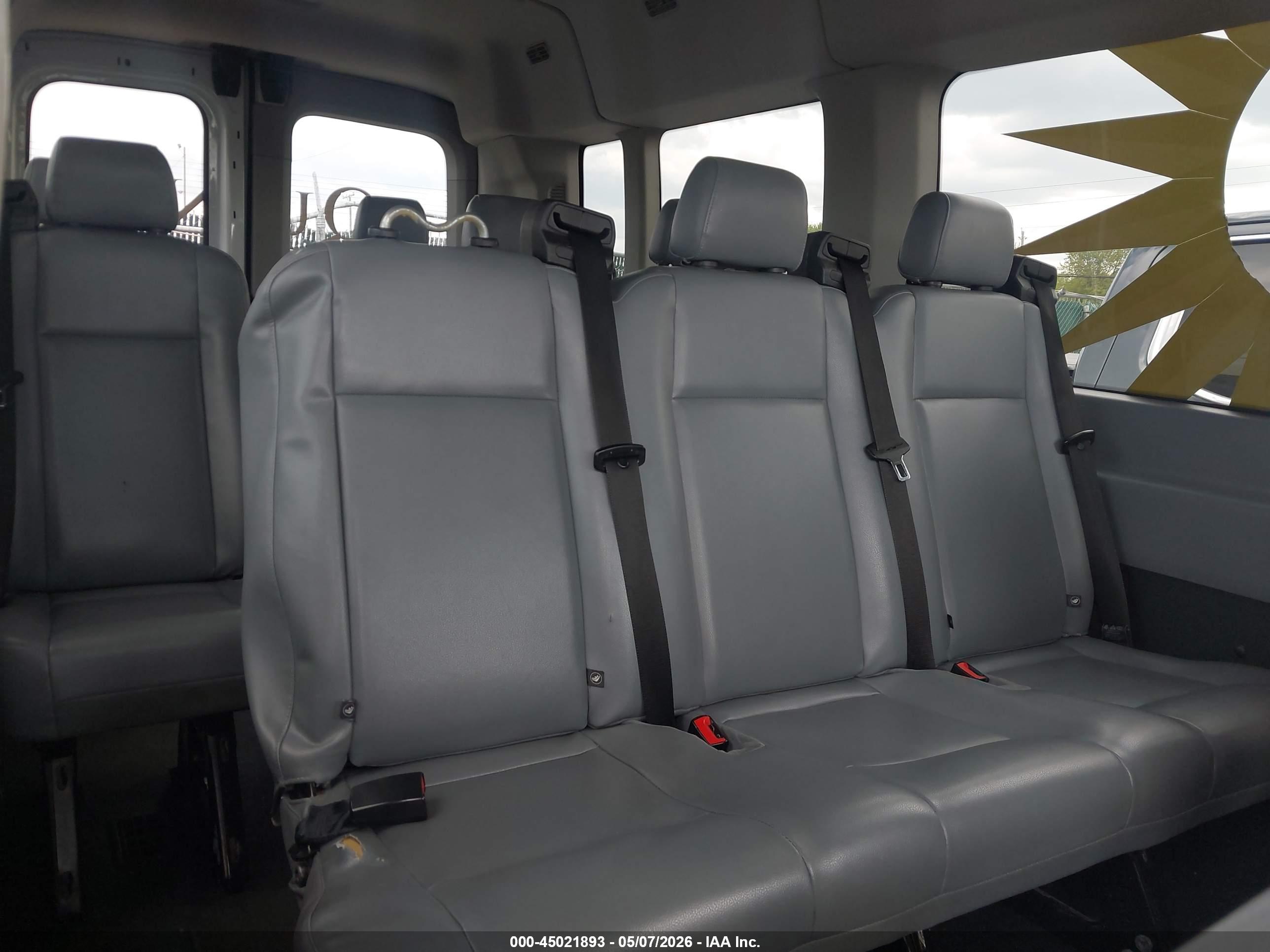 FORD TRANSIT-350 image 8
