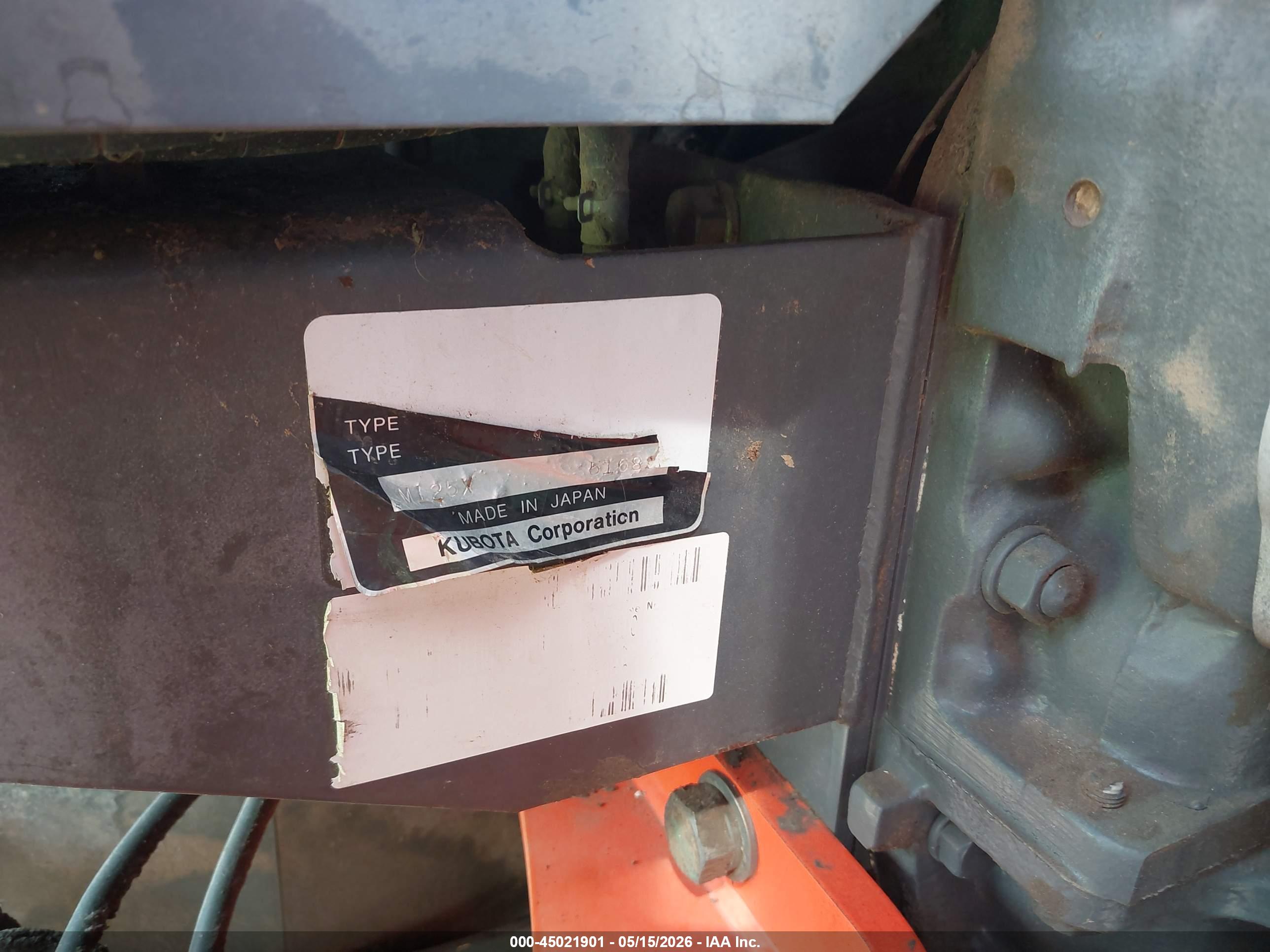 KUBOTA M125 image 9