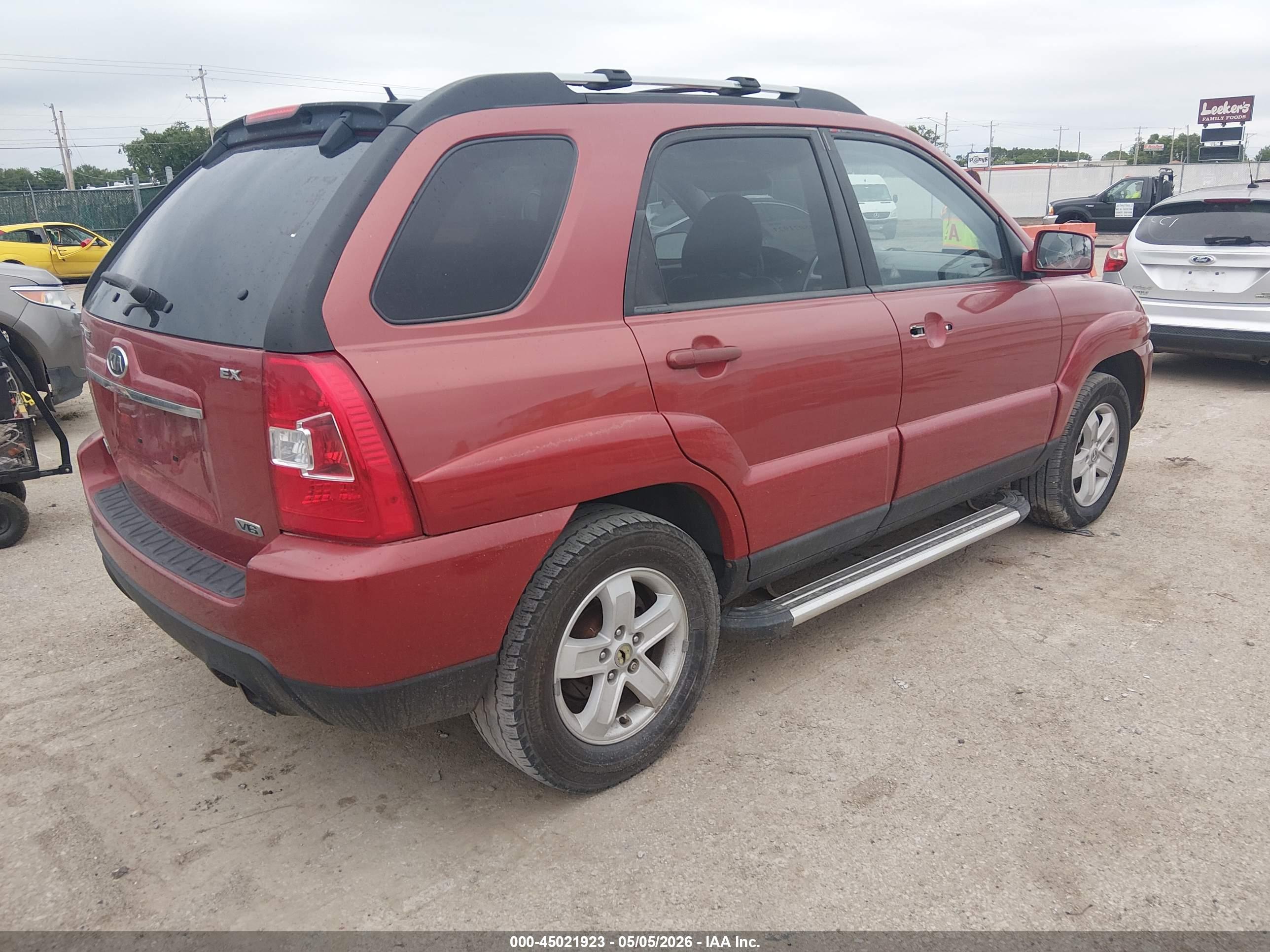 KIA SPORTAGE image 4