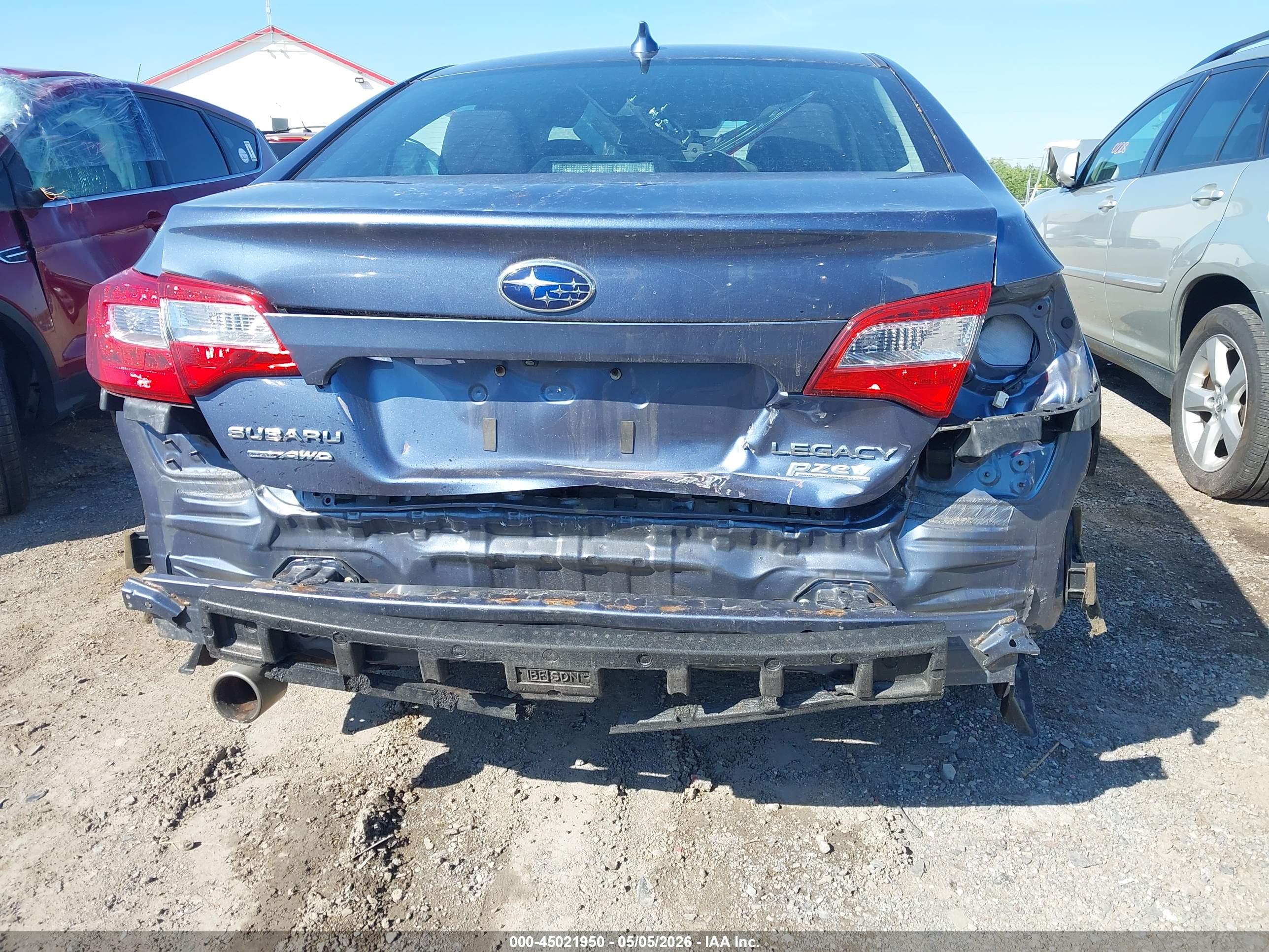 SUBARU LEGACY image 6