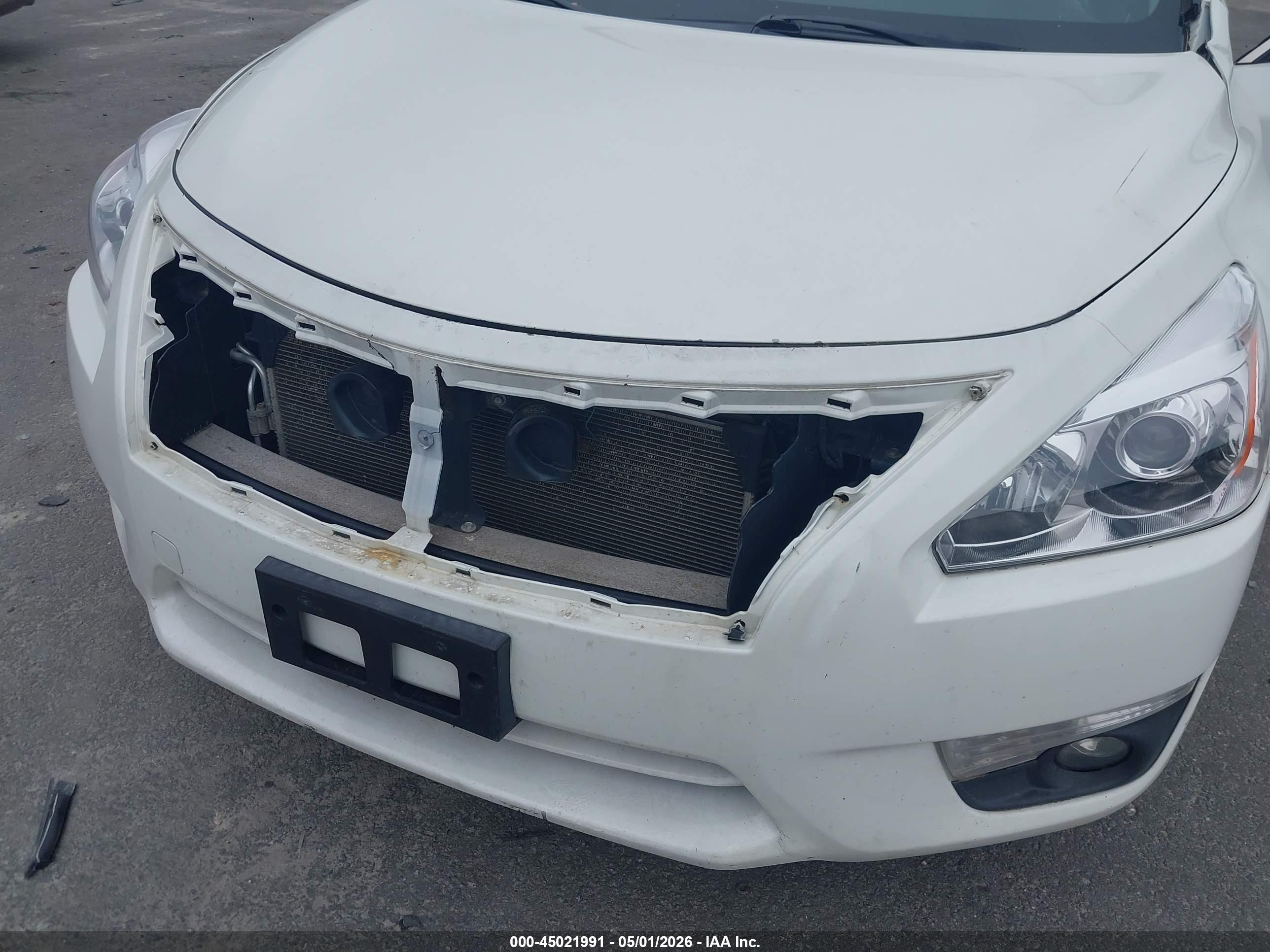 NISSAN ALTIMA image 10