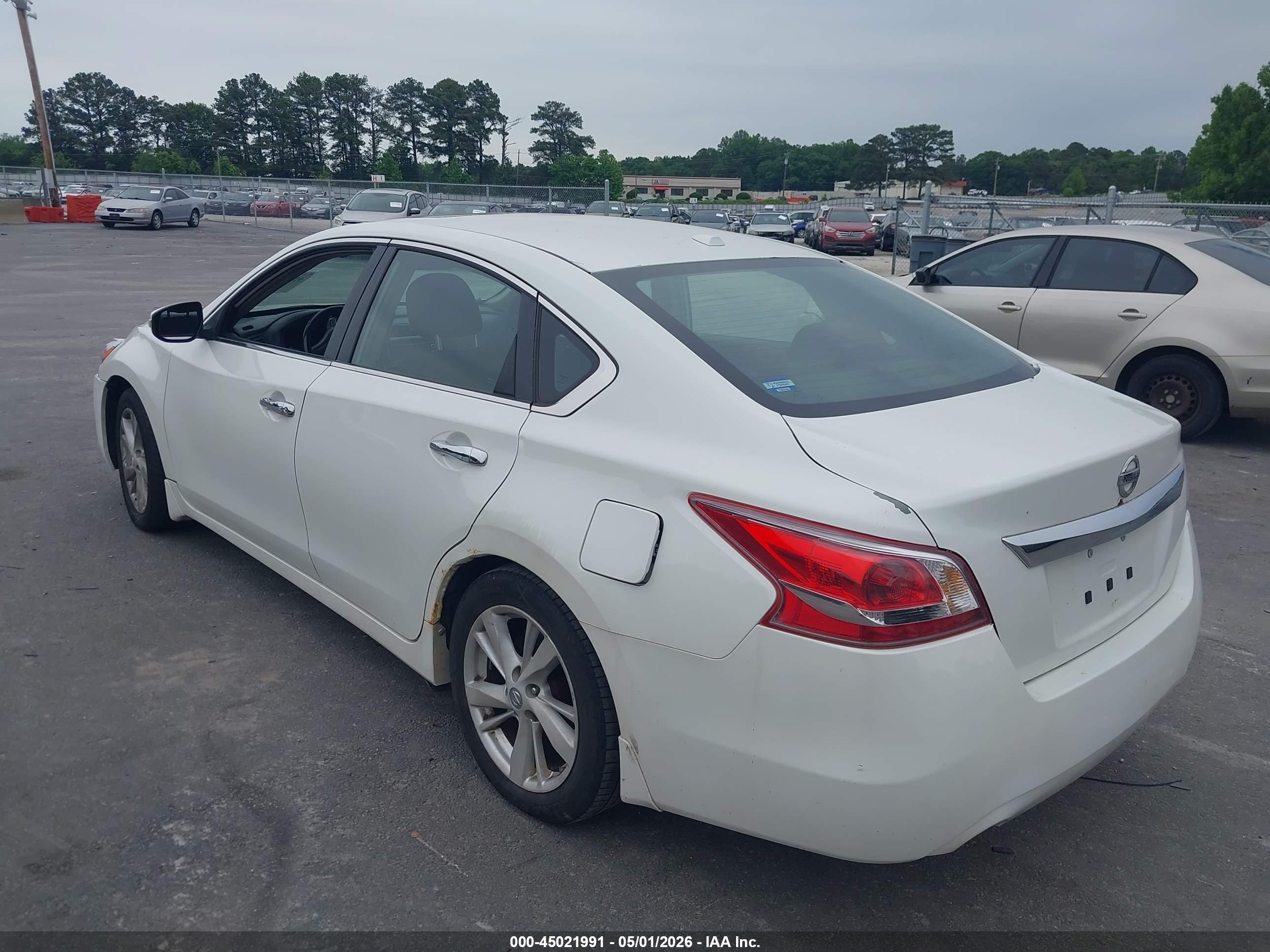 NISSAN ALTIMA image 3