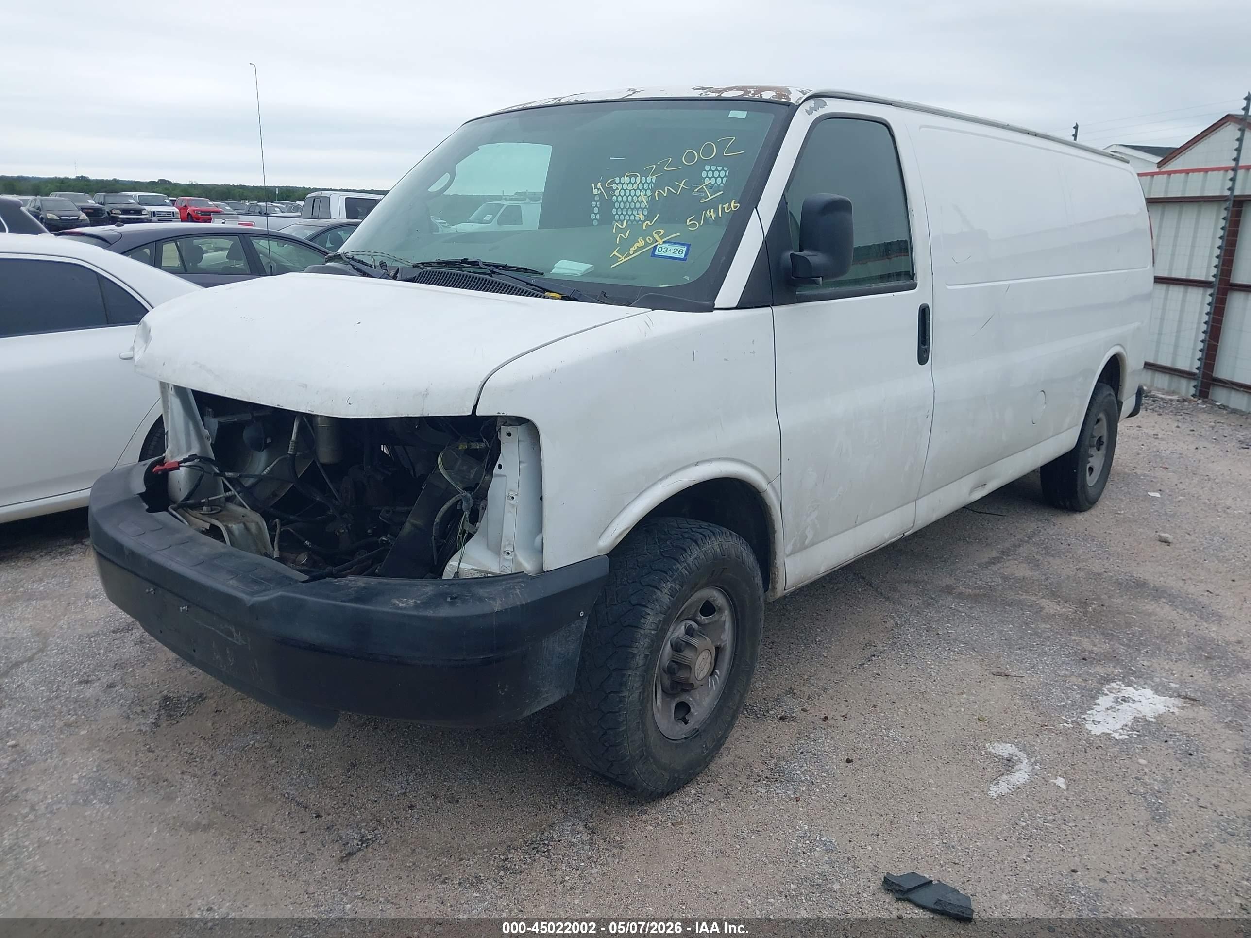 CHEVROLET EXPRESS image 2