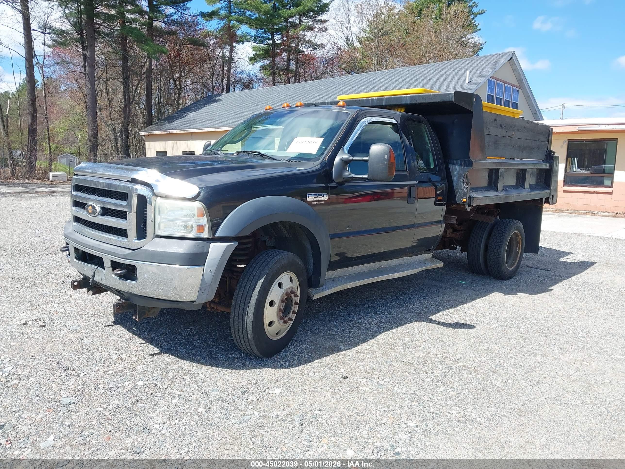 FORD F-550 image 2