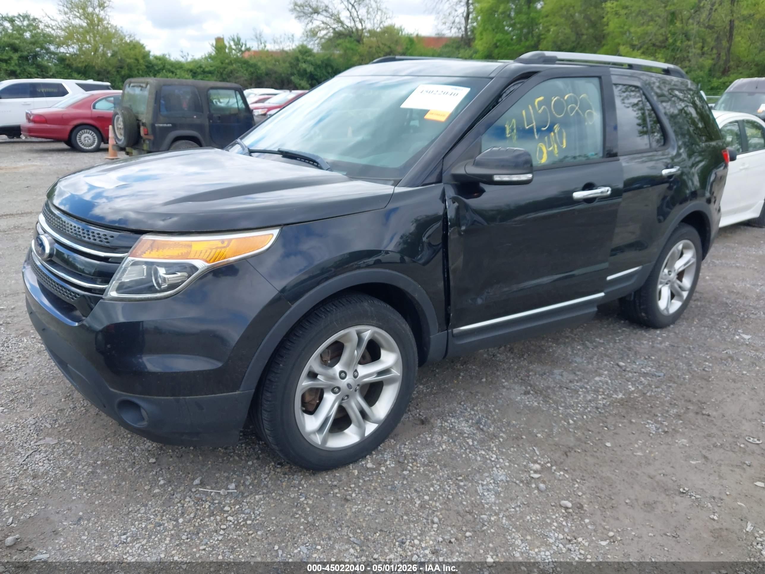 FORD EXPLORER image 2