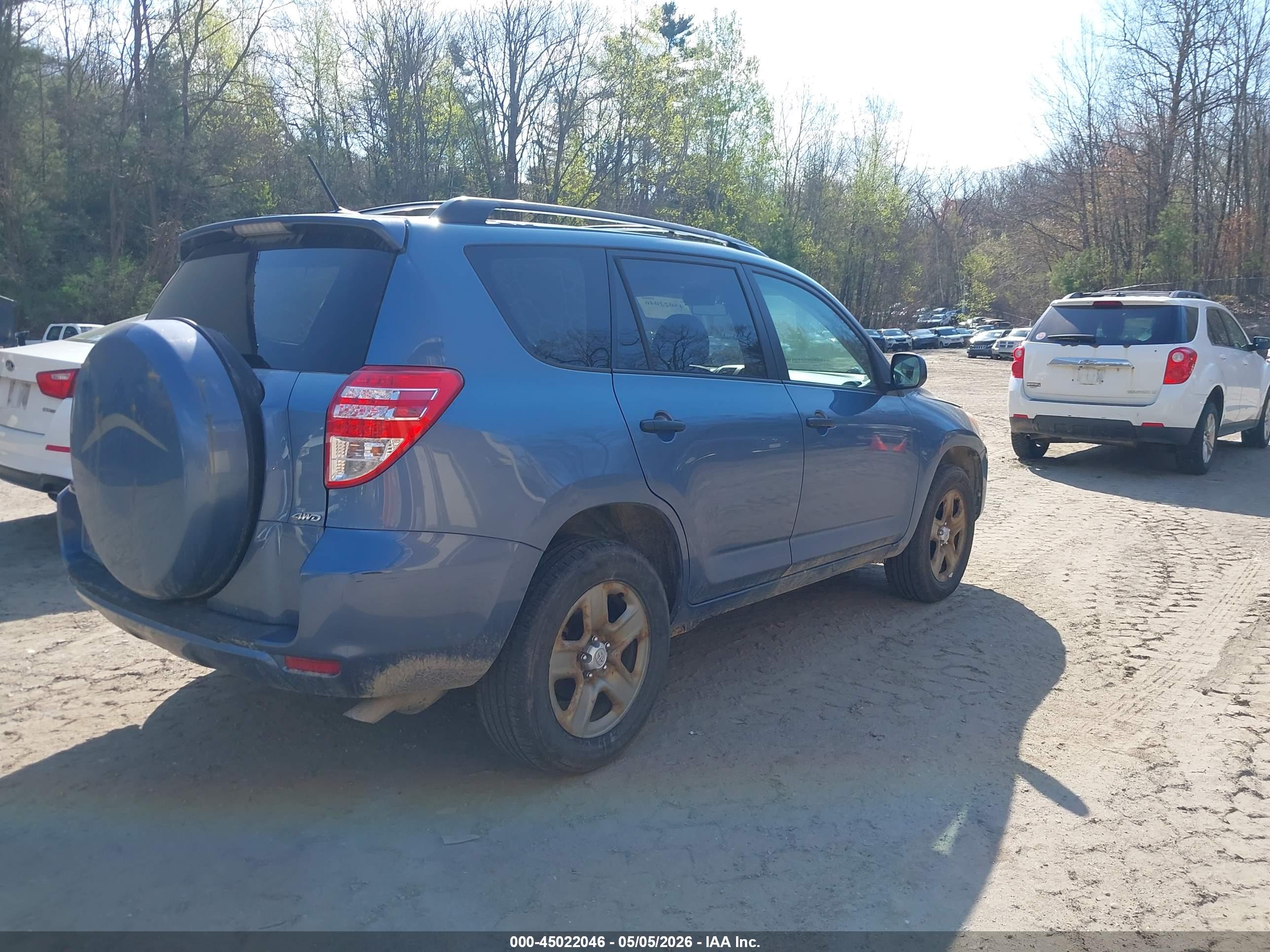 TOYOTA RAV4 image 4