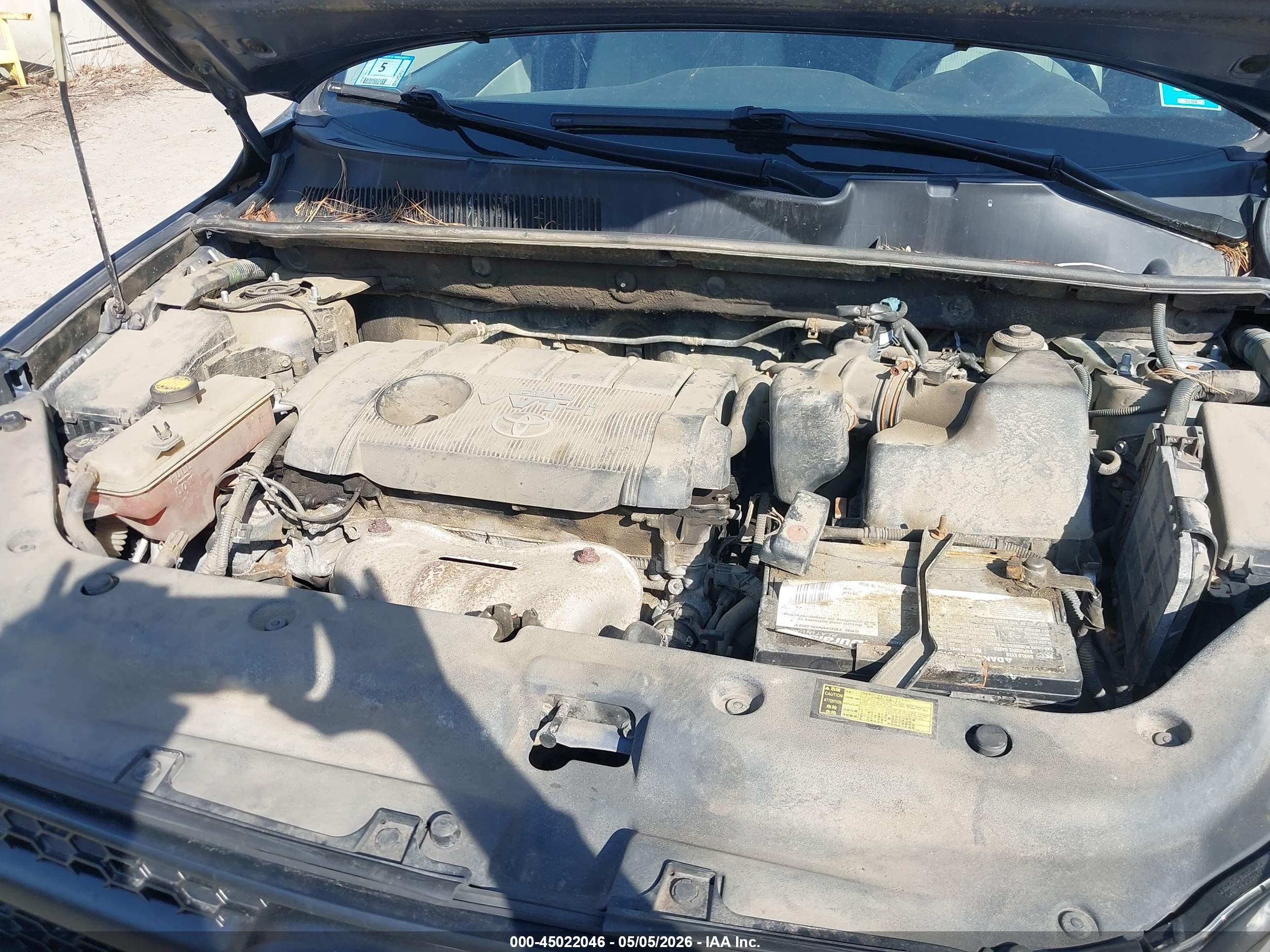TOYOTA RAV4 image 6