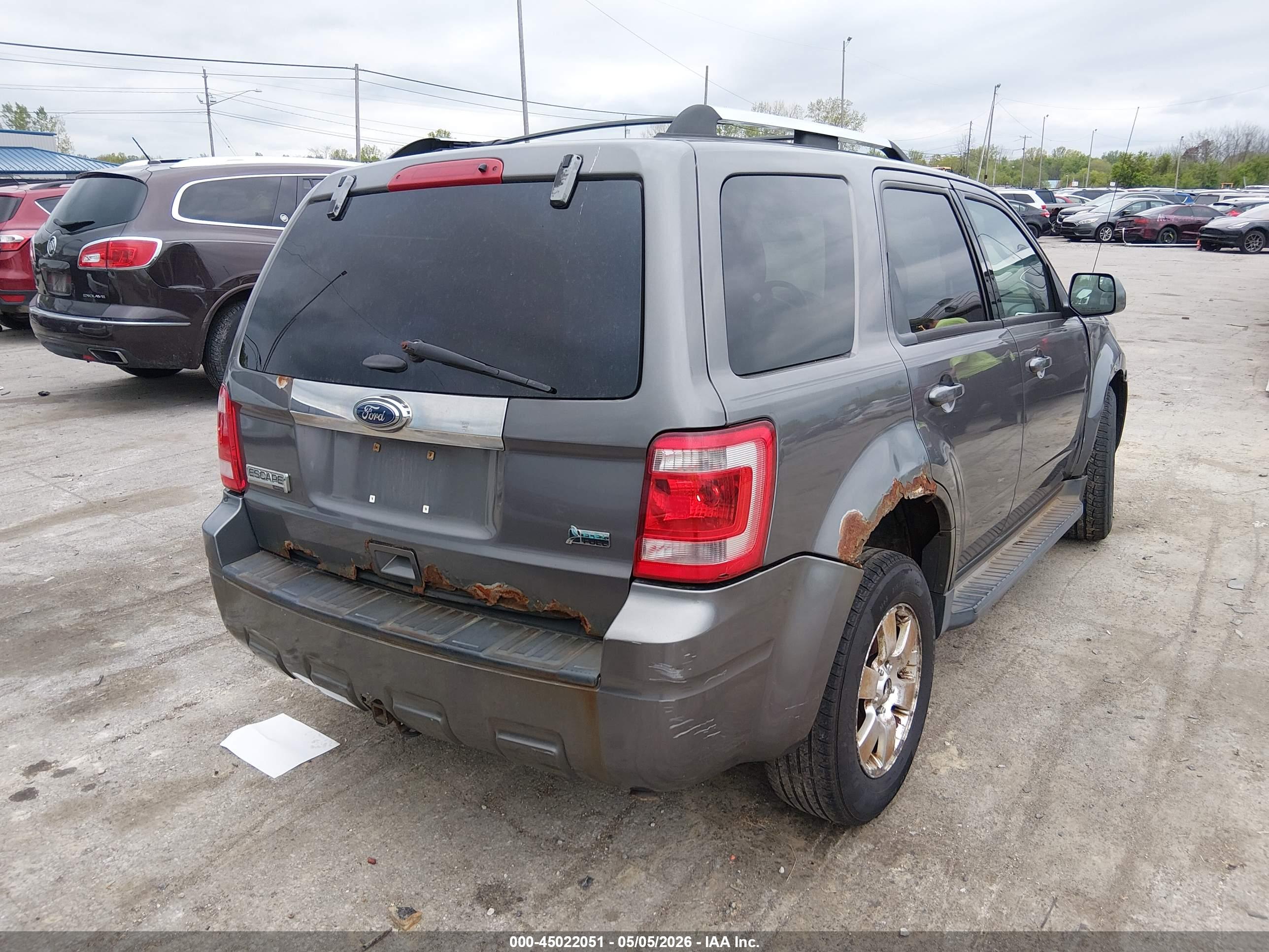 FORD ESCAPE image 4