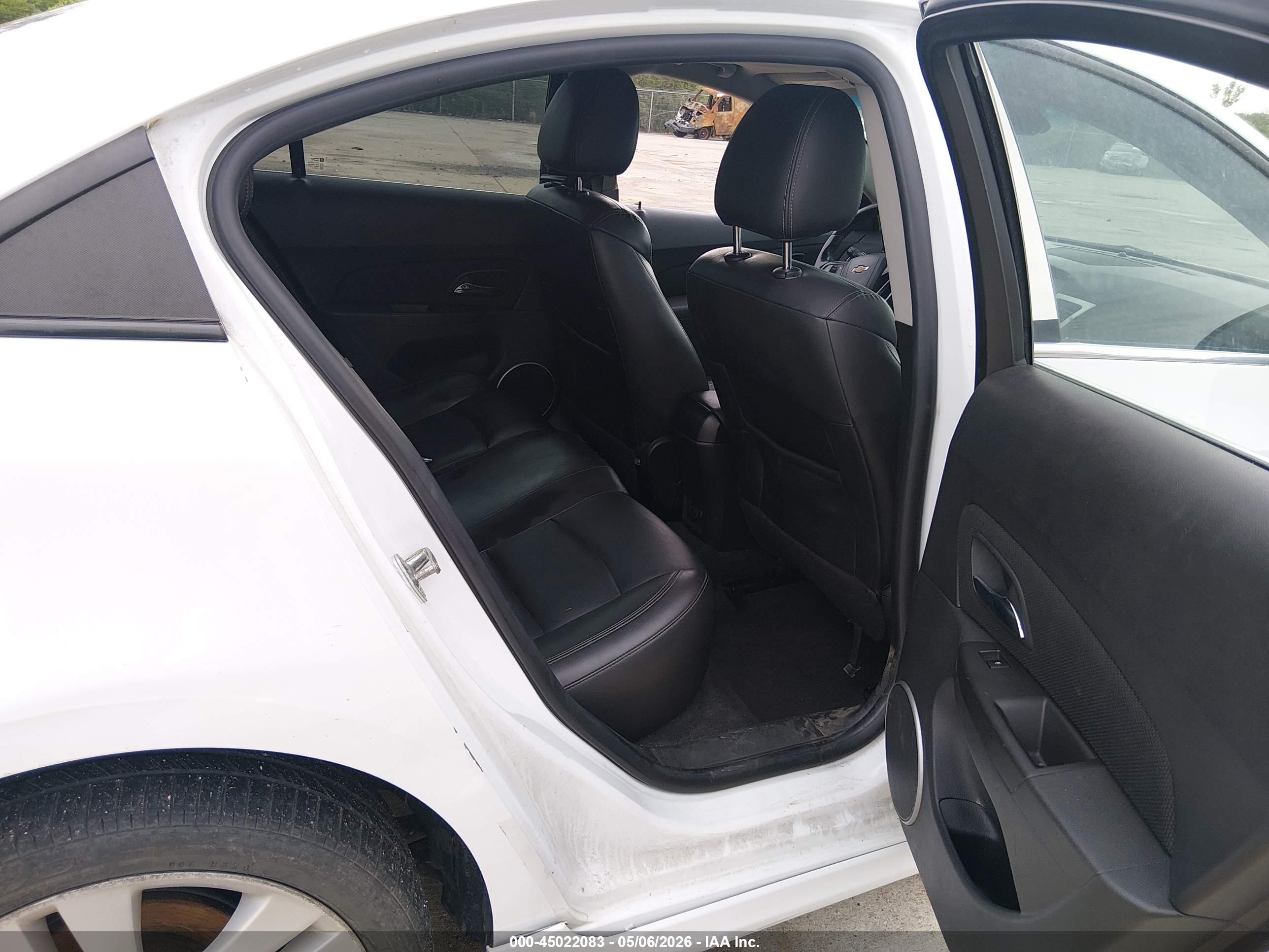 CHEVROLET CRUZE image 8