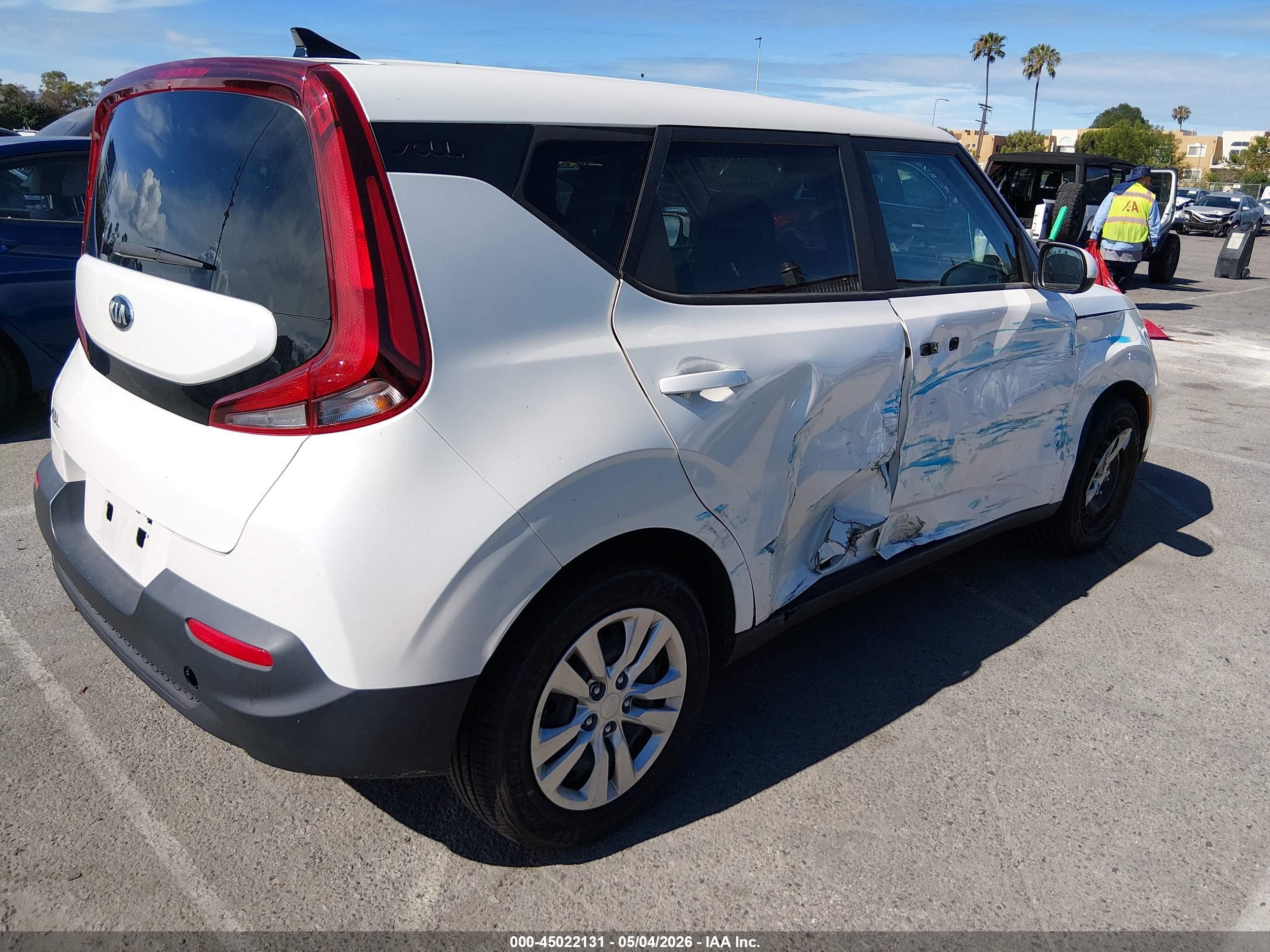 KIA SOUL image 4