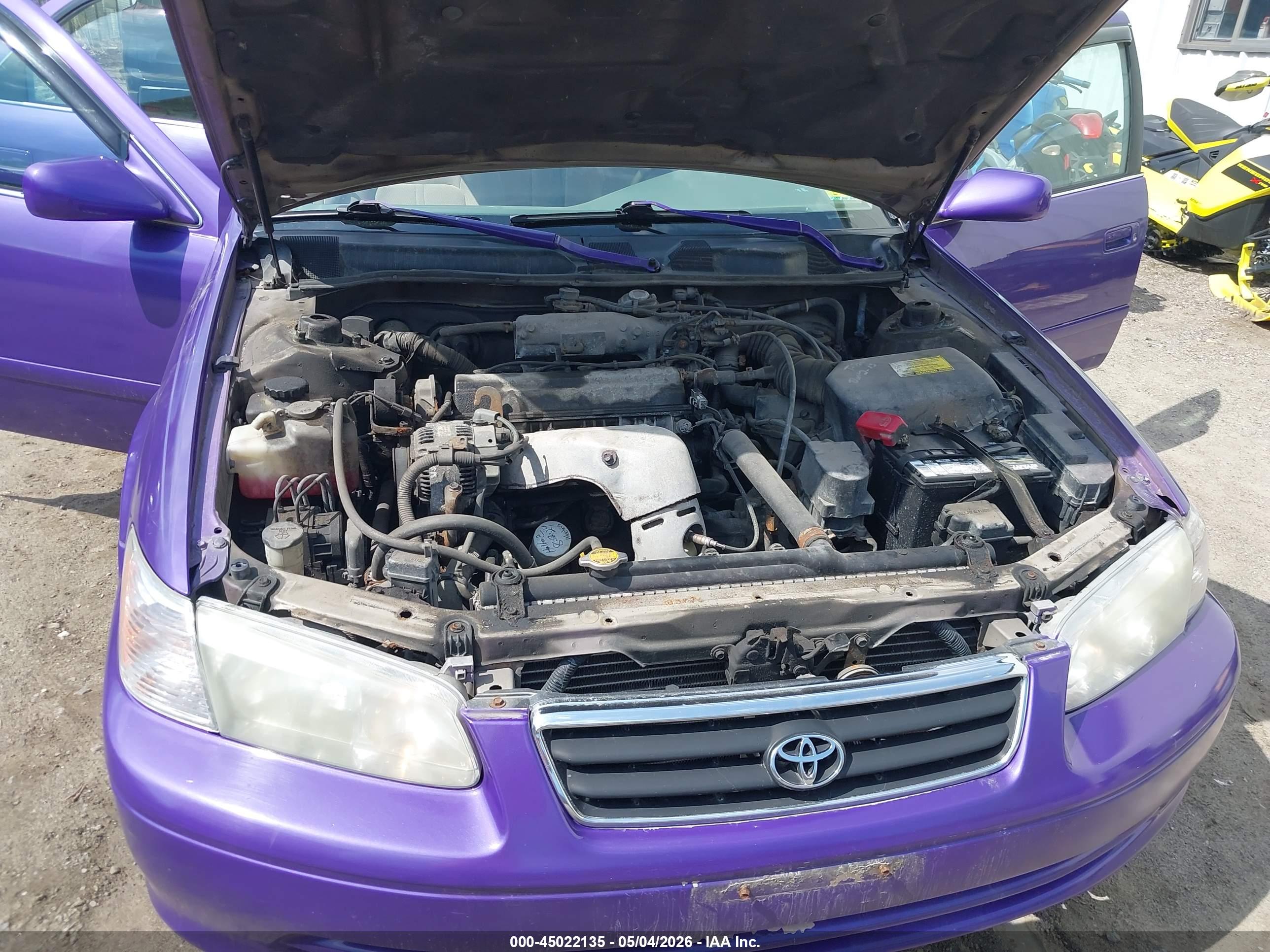 TOYOTA CAMRY image 10